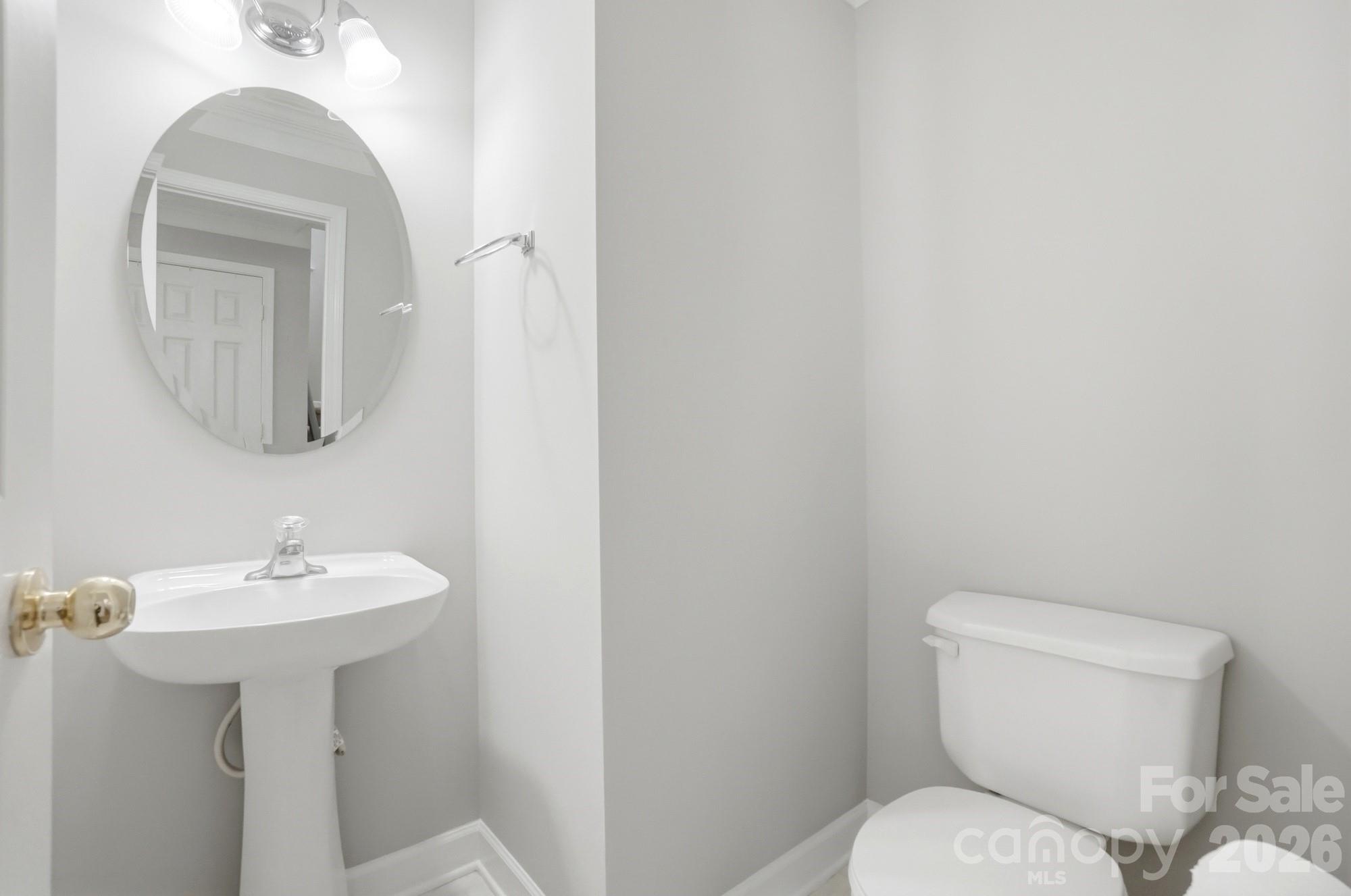 1135 Stonehenge Lane — Charlotte