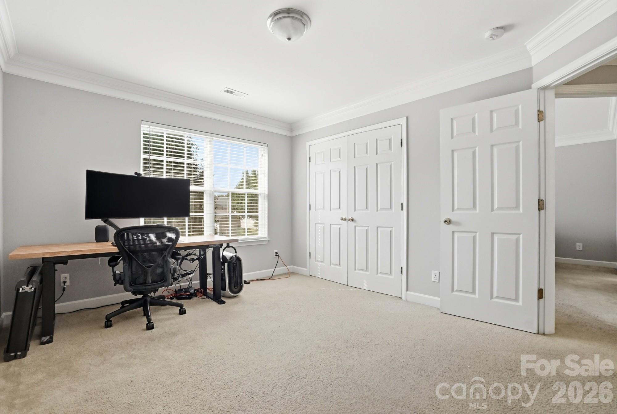 1135 Stonehenge Lane — Charlotte