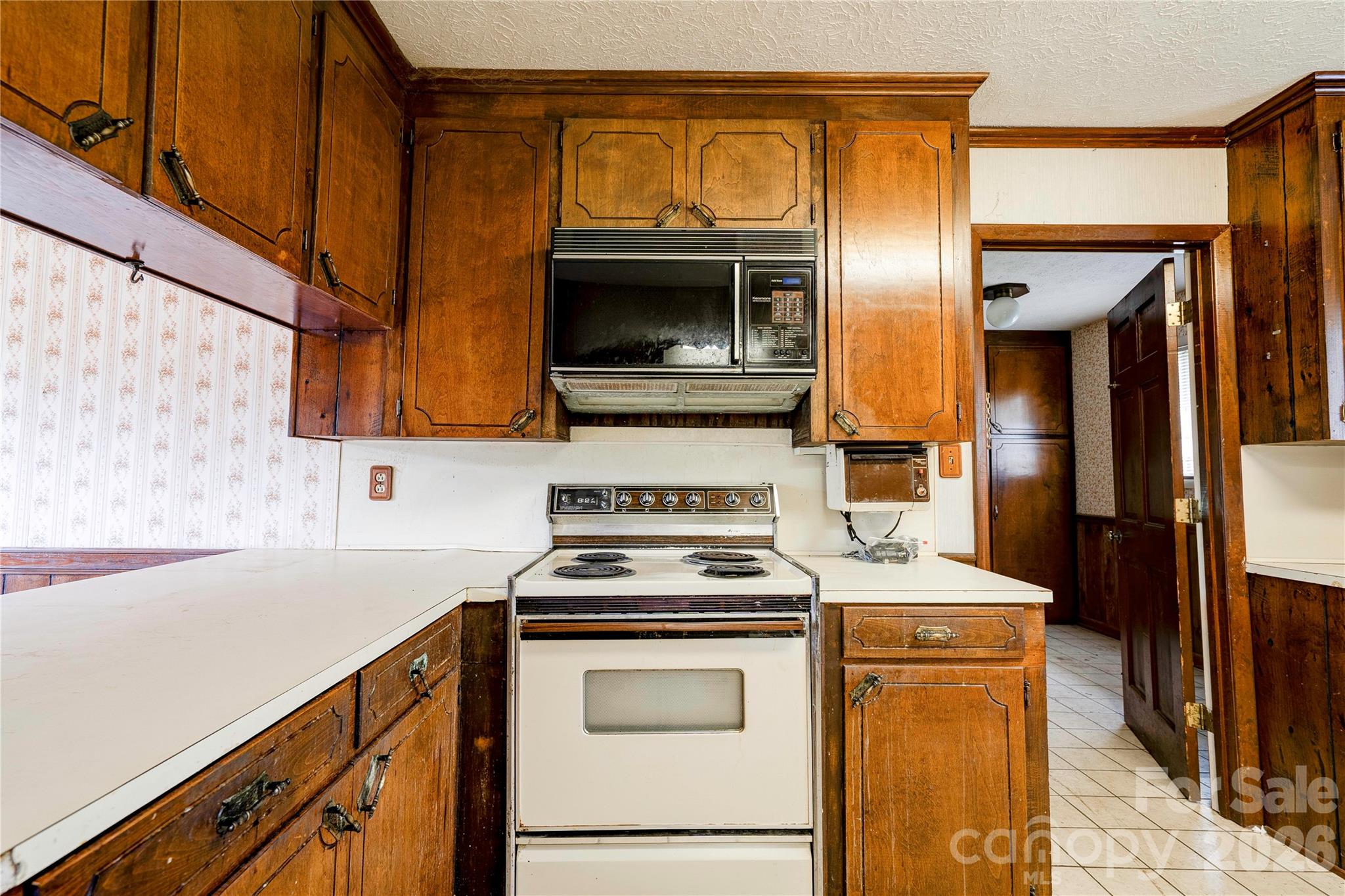 3016 Longwood Drive — Shelby