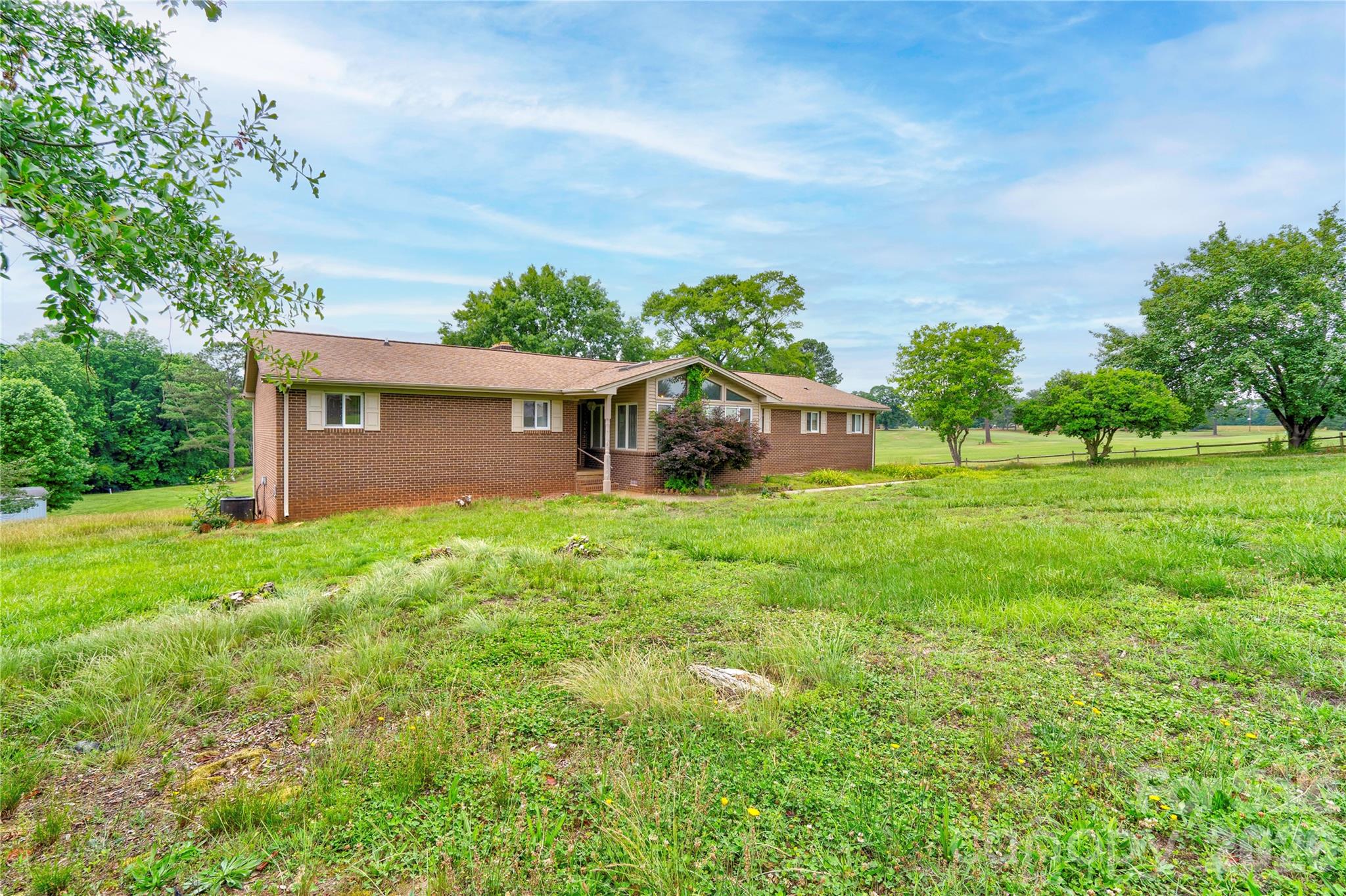 3016 Longwood Drive — Shelby