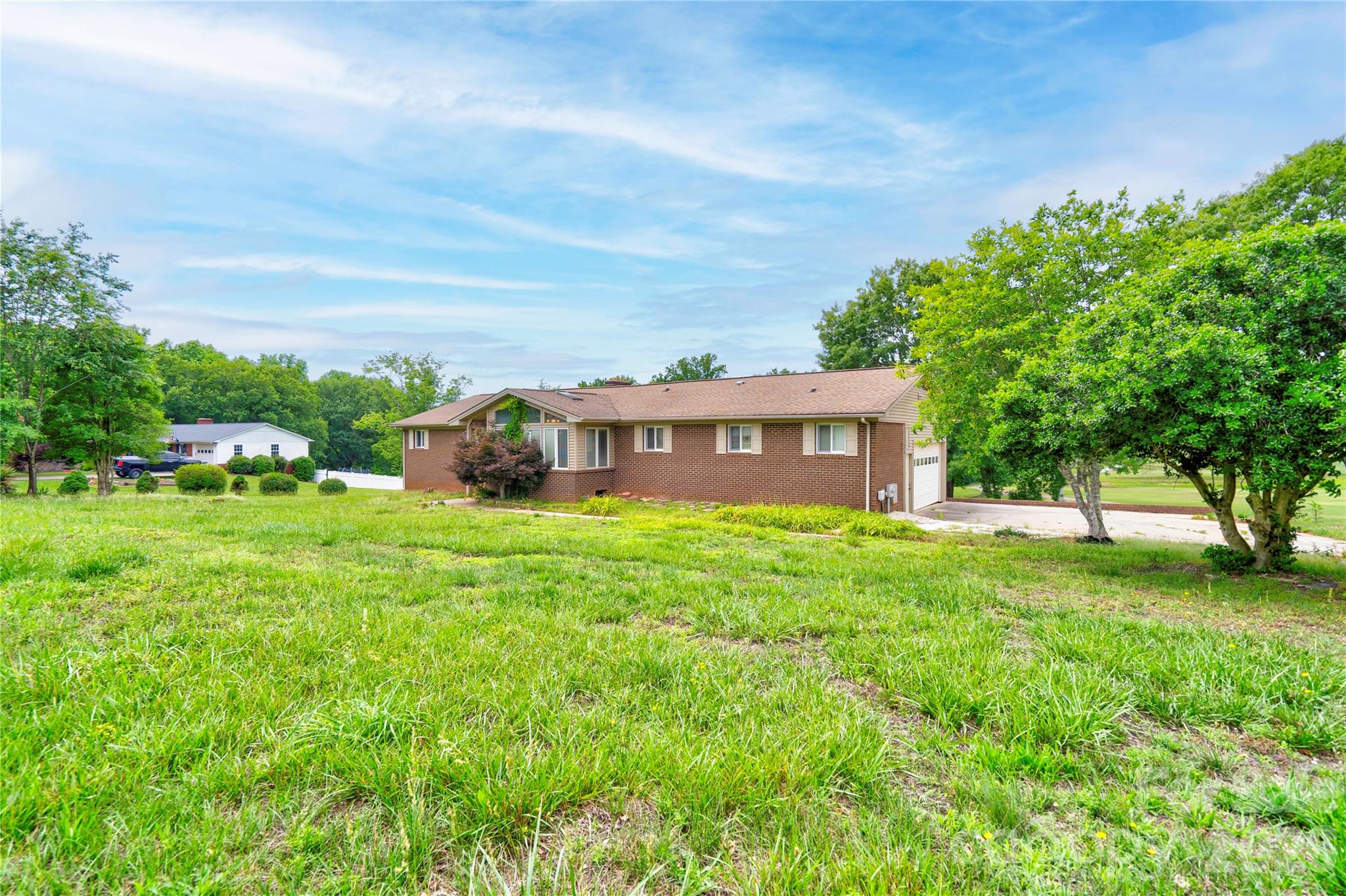 3016 Longwood Drive — Shelby