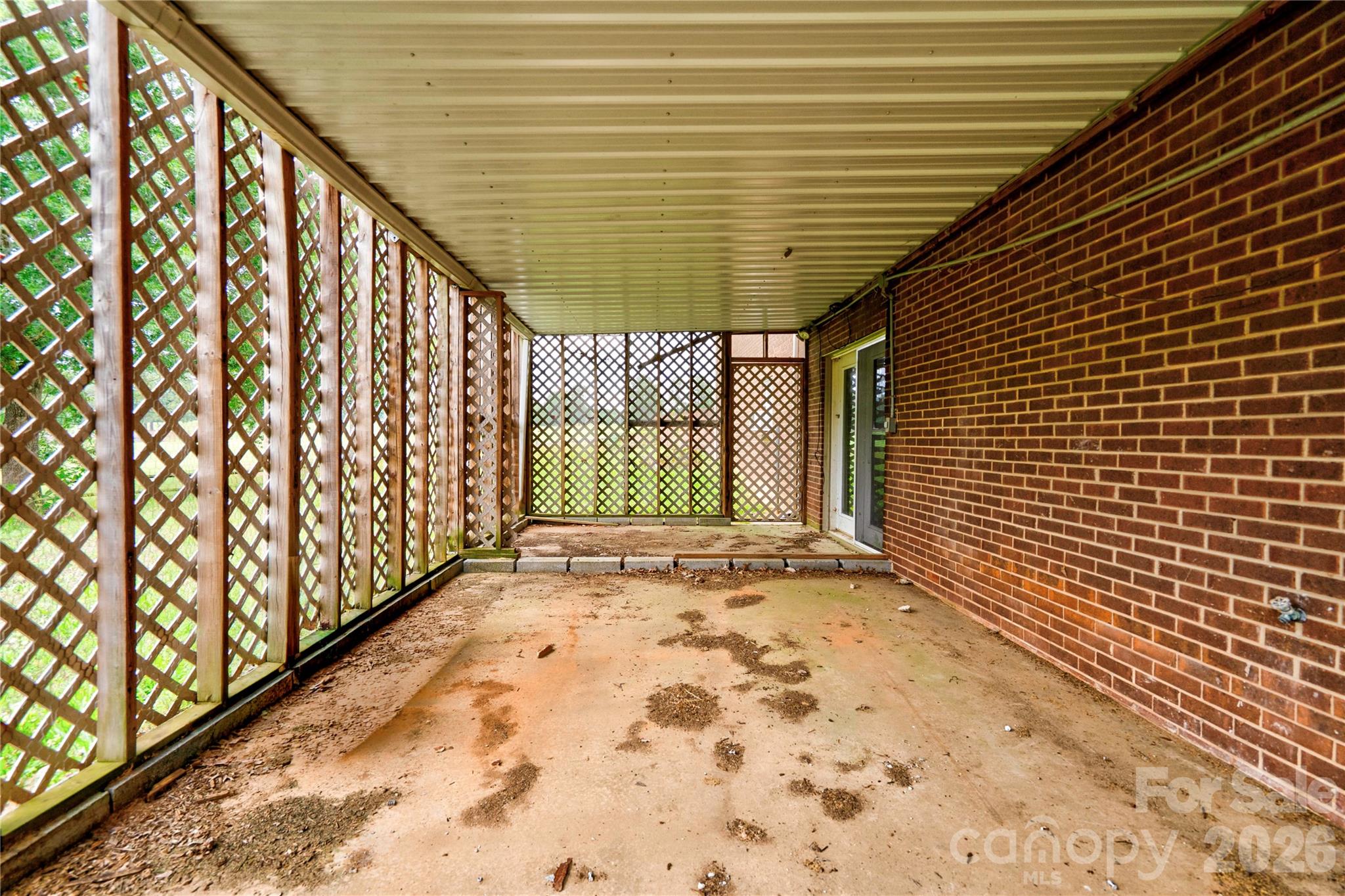3016 Longwood Drive — Shelby