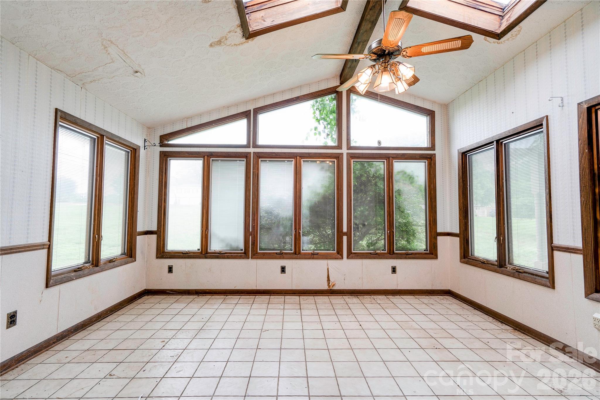 3016 Longwood Drive — Shelby