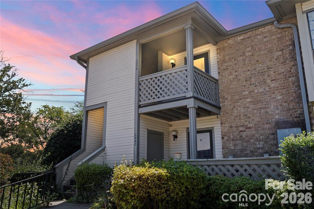 5870 Harris Grove Lane — Charlotte
