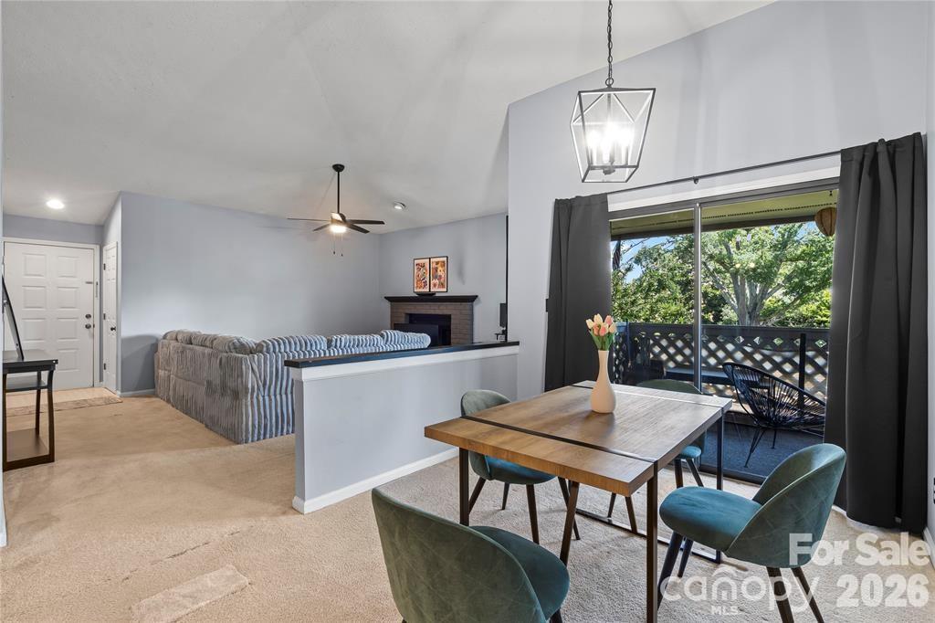 5870 Harris Grove Lane — Charlotte