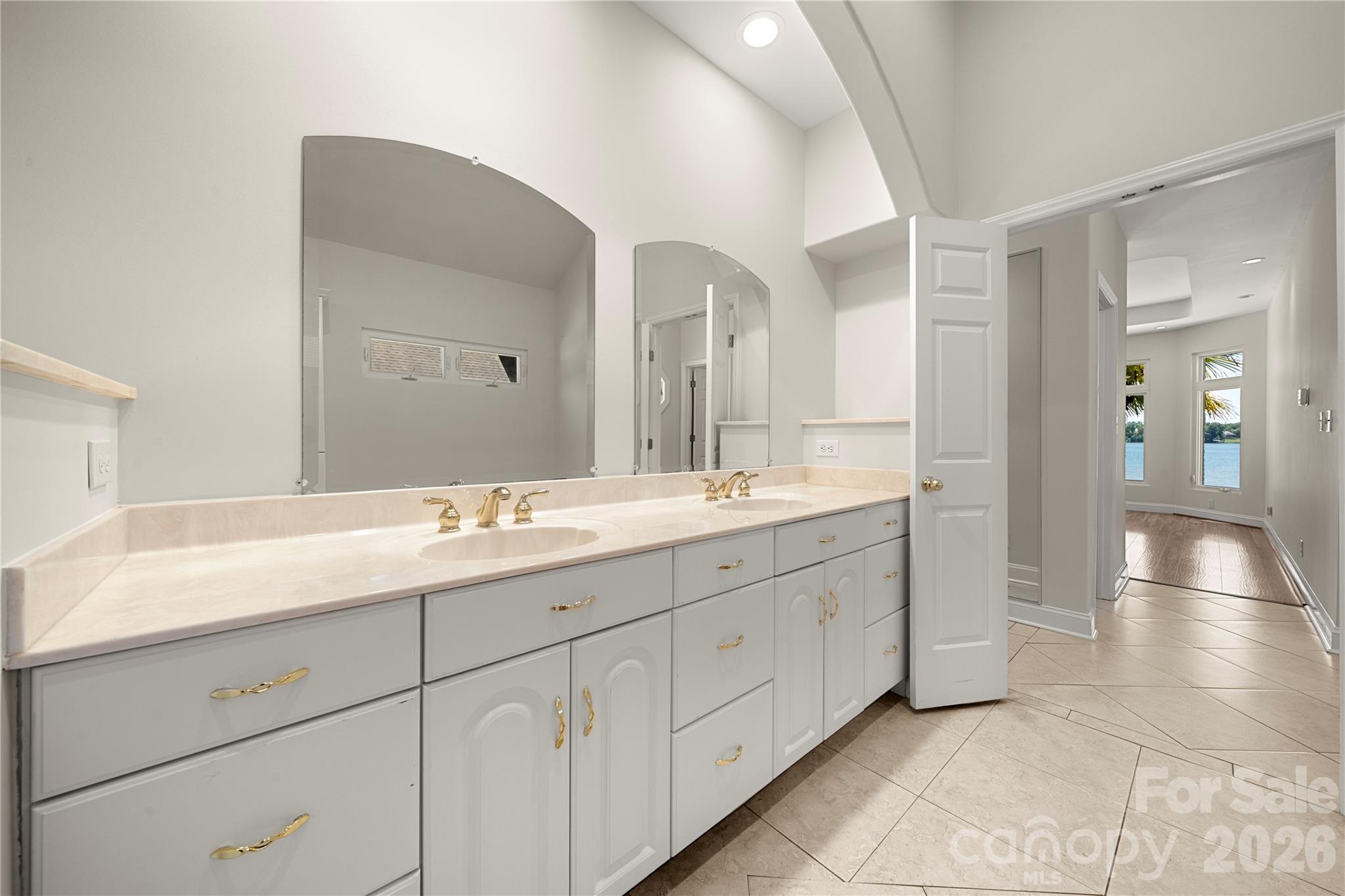 5100 Lake Wylie Road — Lake Wylie