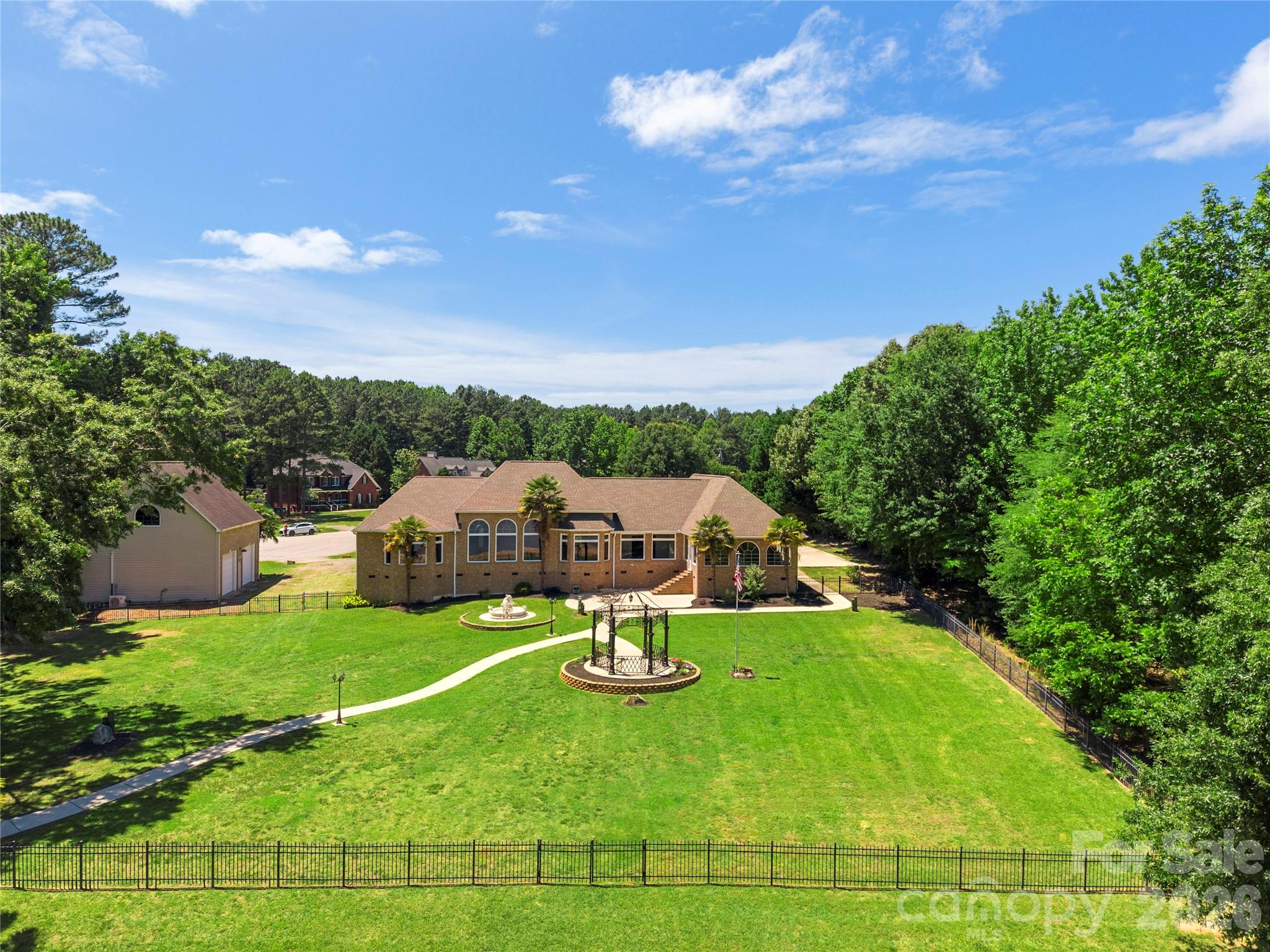 5100 Lake Wylie Road — Lake Wylie