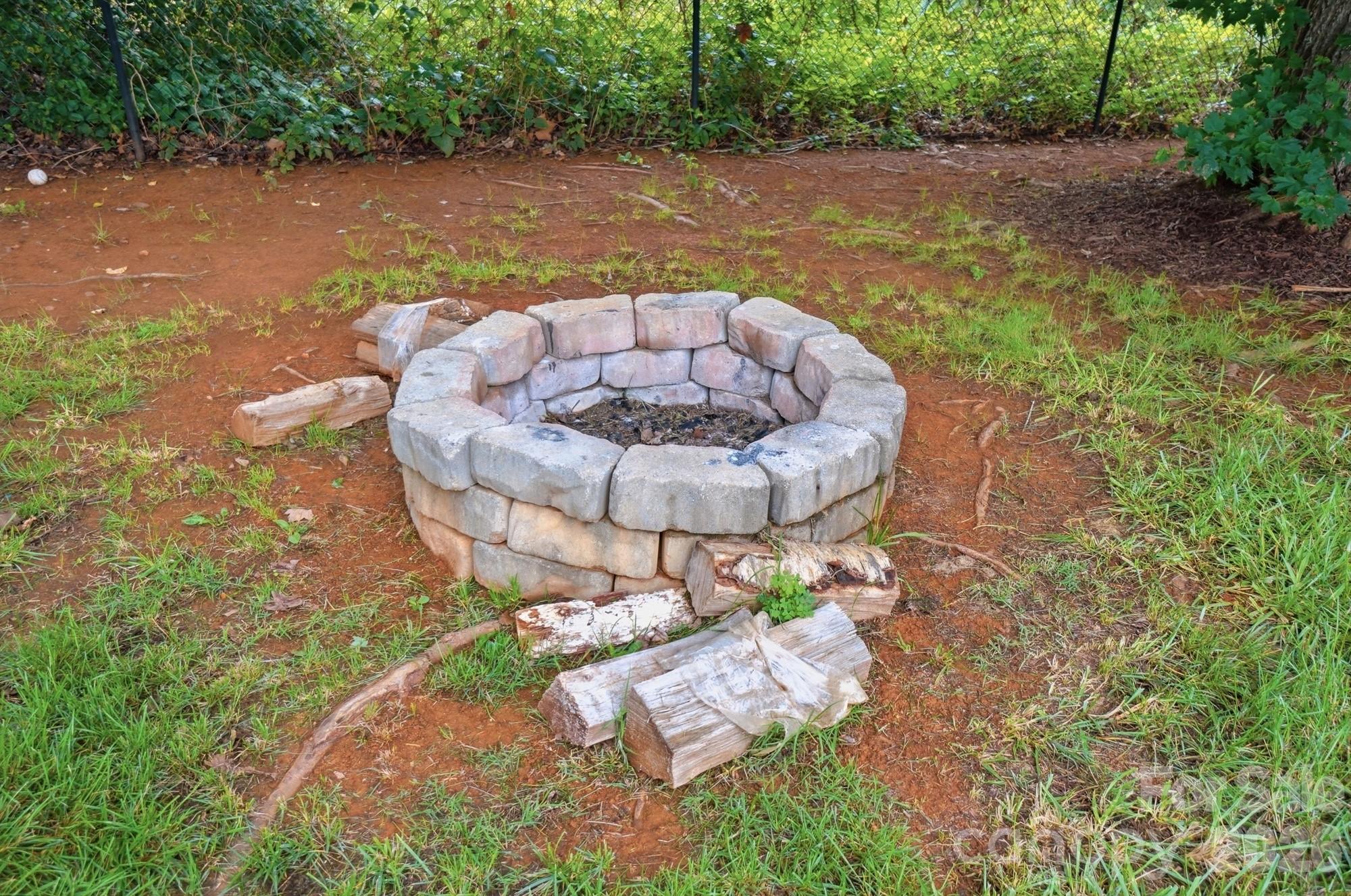 117 Heathrow Lane — Statesville