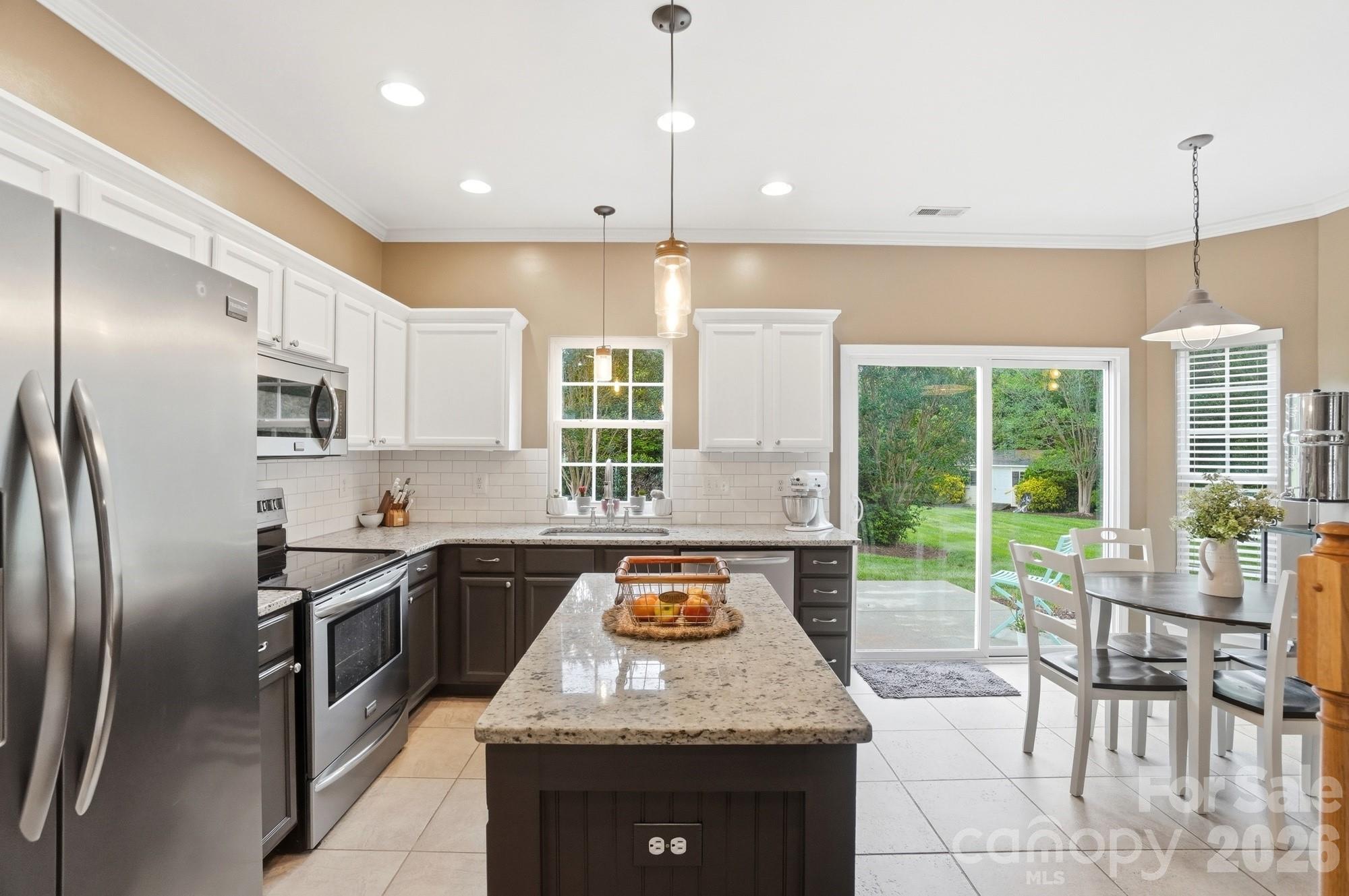 117 Heathrow Lane — Statesville