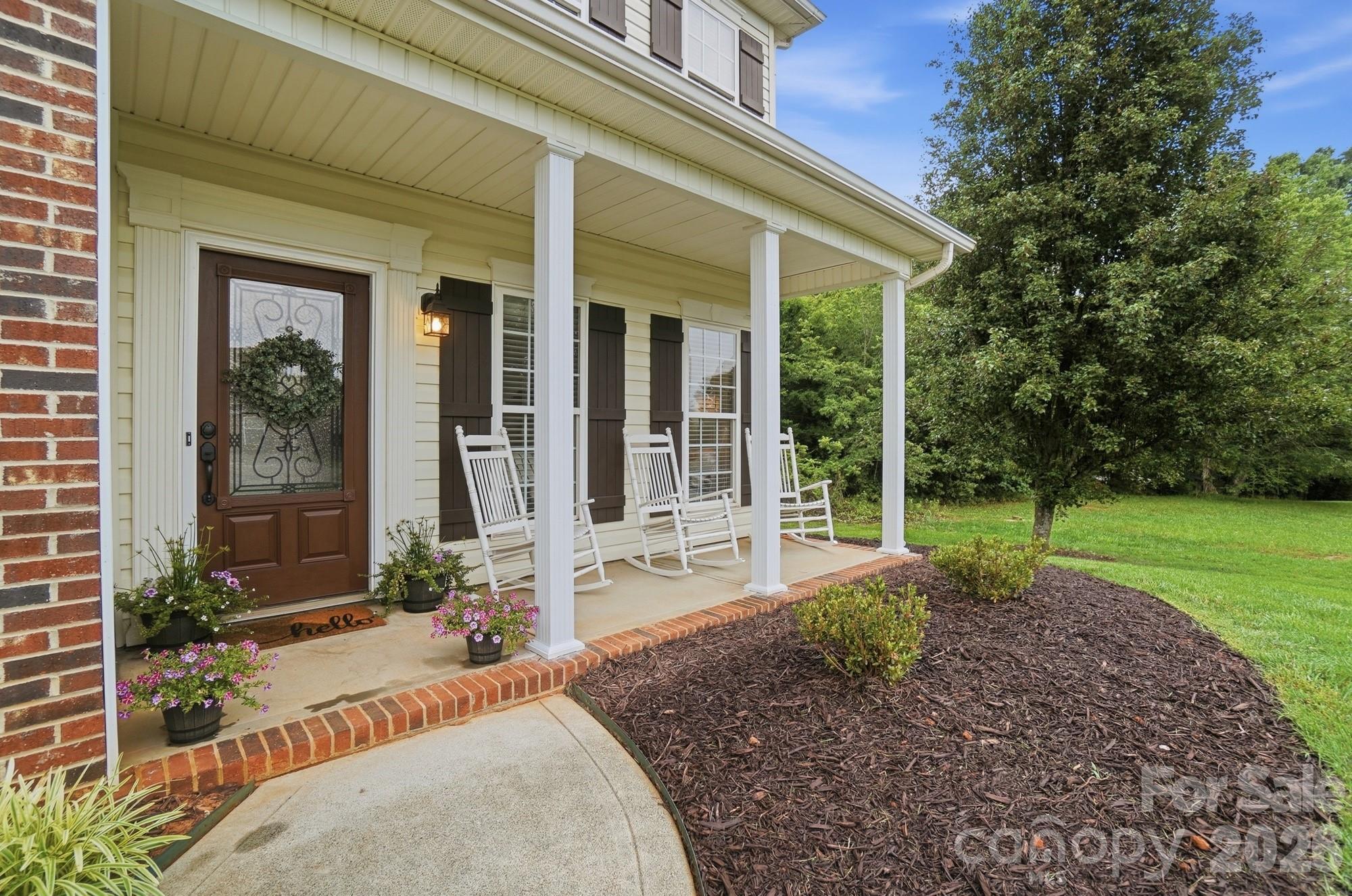 117 Heathrow Lane — Statesville