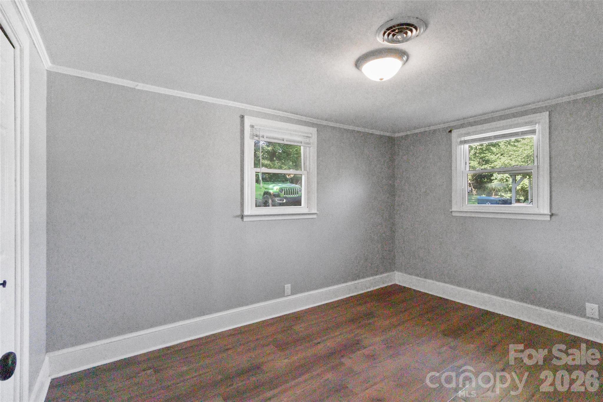 268 Brackett Road — Forest City