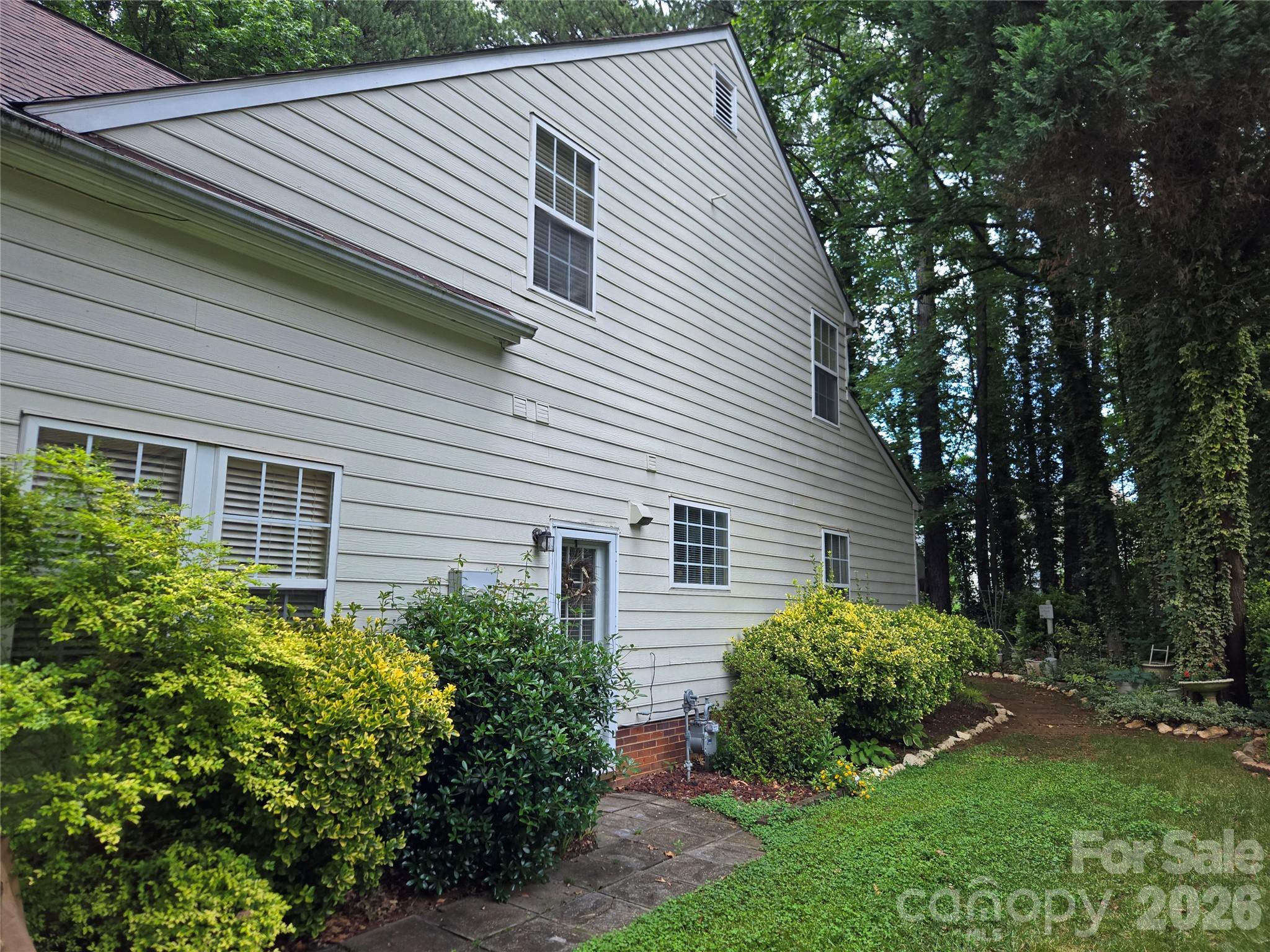 6313 Lily Pad Court — Charlotte