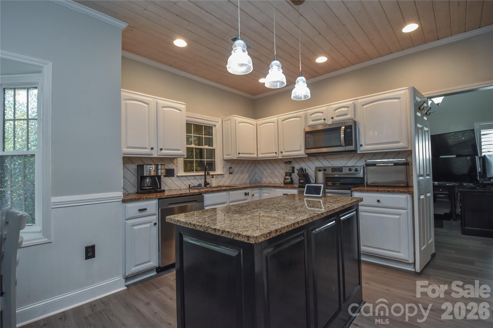135 Southhaven Drive — Mooresville