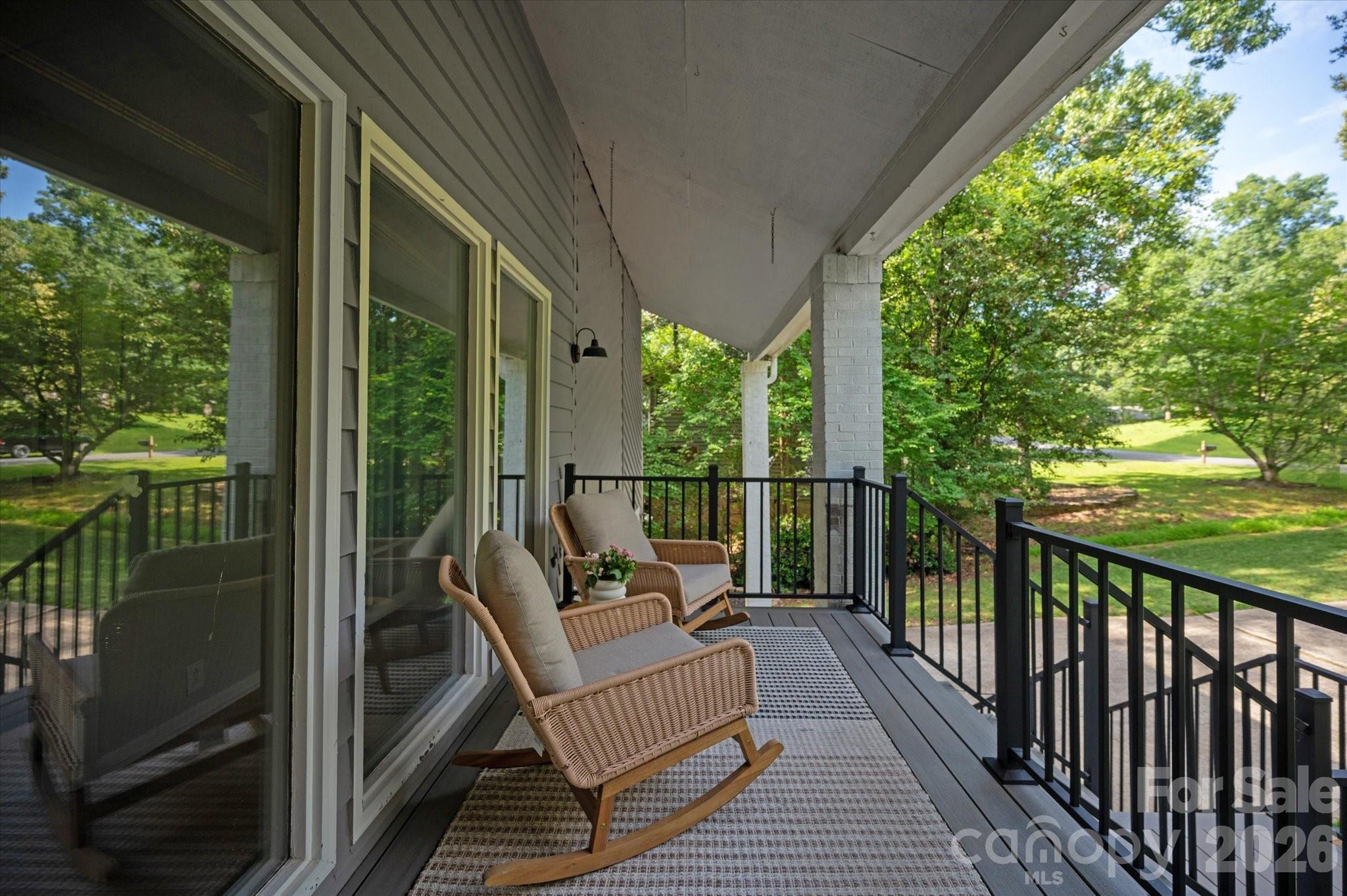 7611 Robin Crest Road — Charlotte