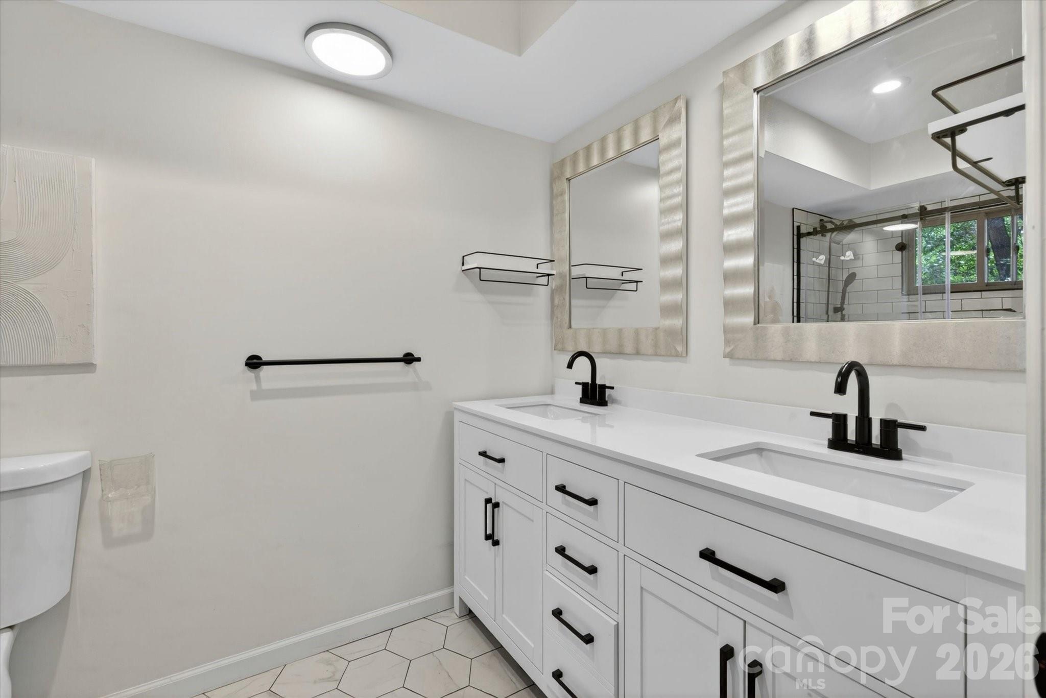 7611 Robin Crest Road — Charlotte