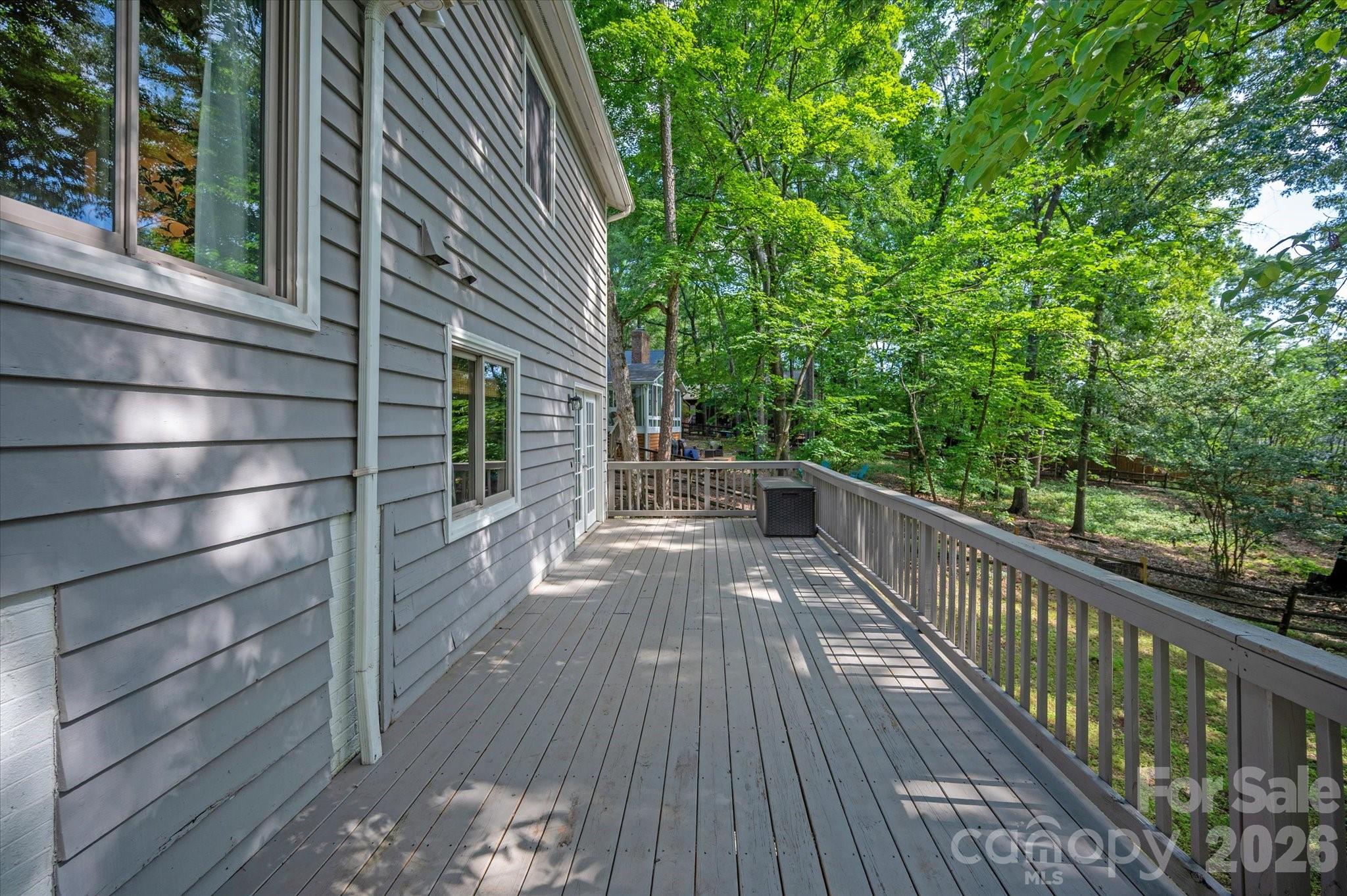 7611 Robin Crest Road — Charlotte