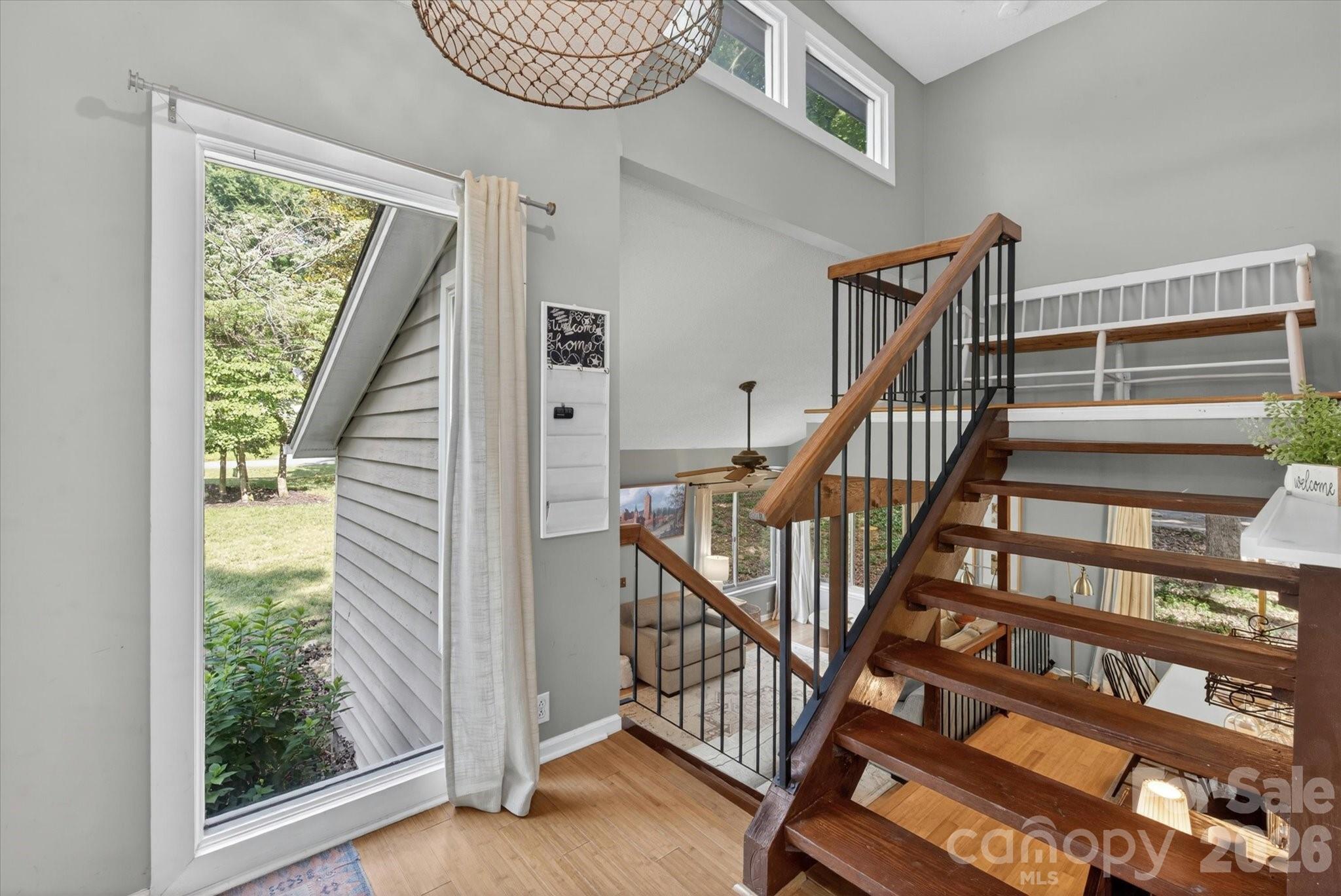 7611 Robin Crest Road — Charlotte