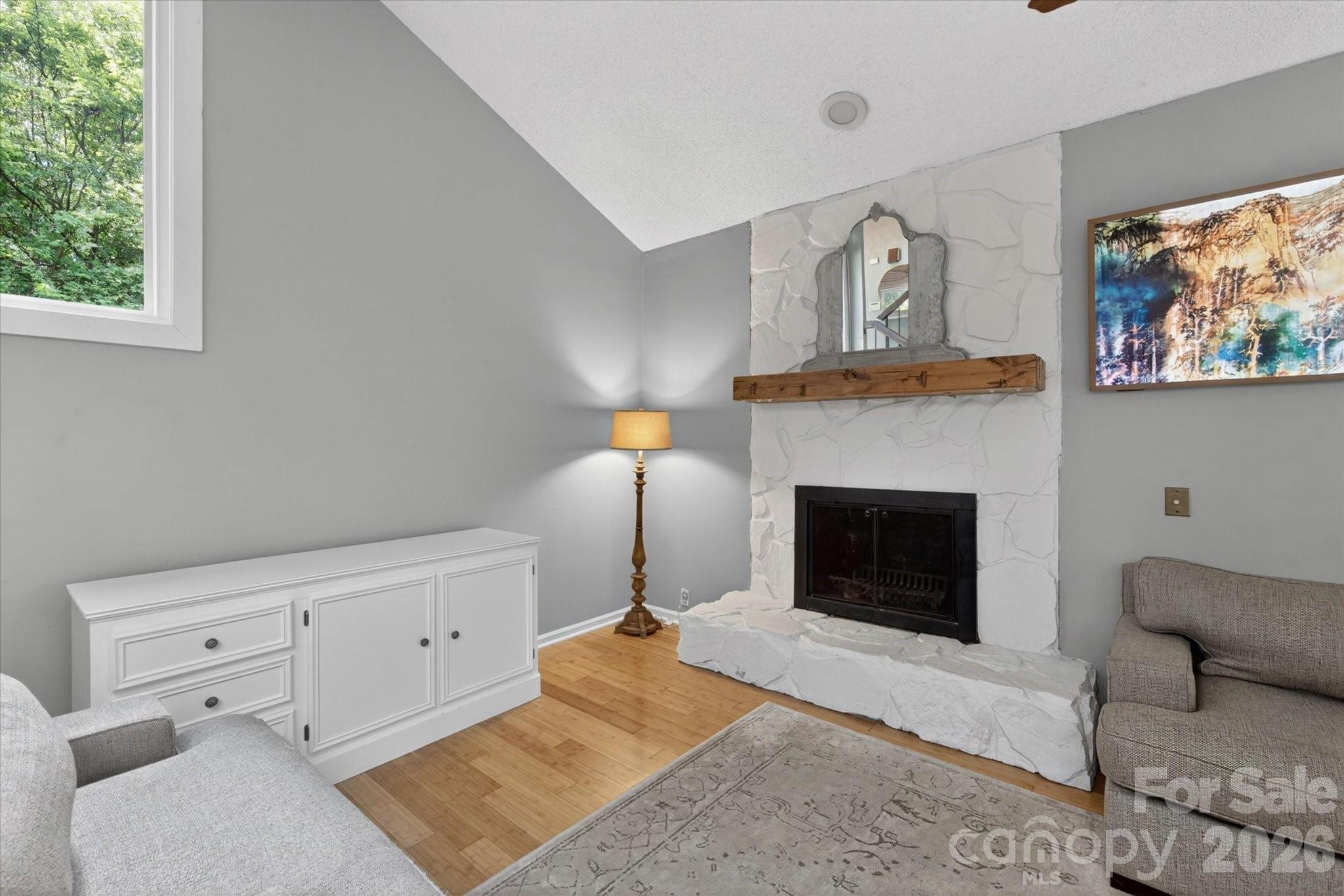 7611 Robin Crest Road — Charlotte