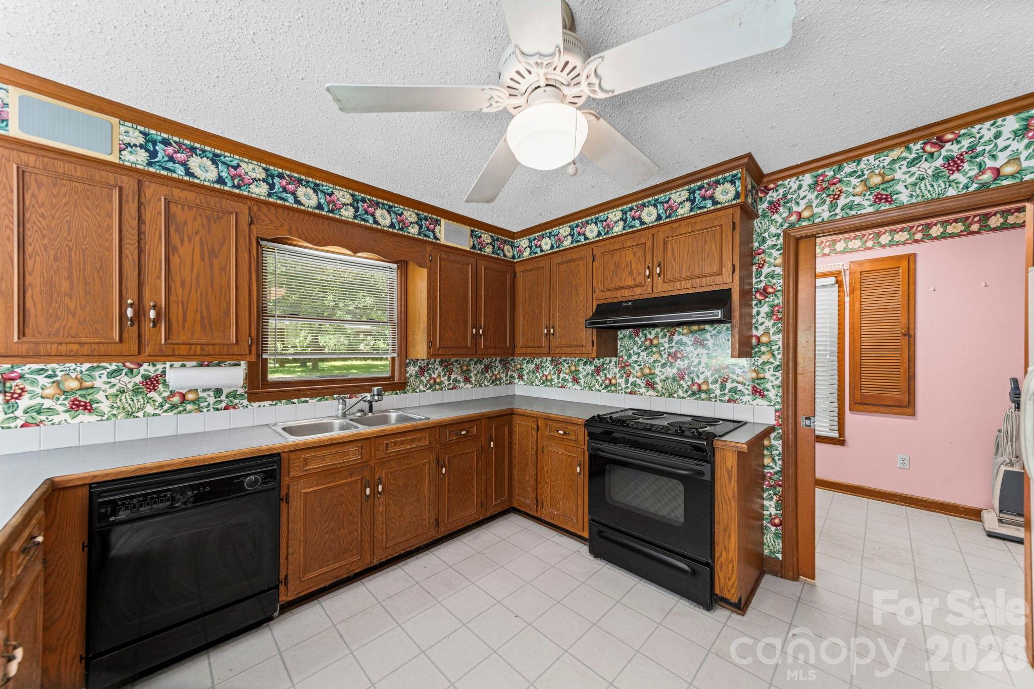 14424 E Rocky River Road — Davidson