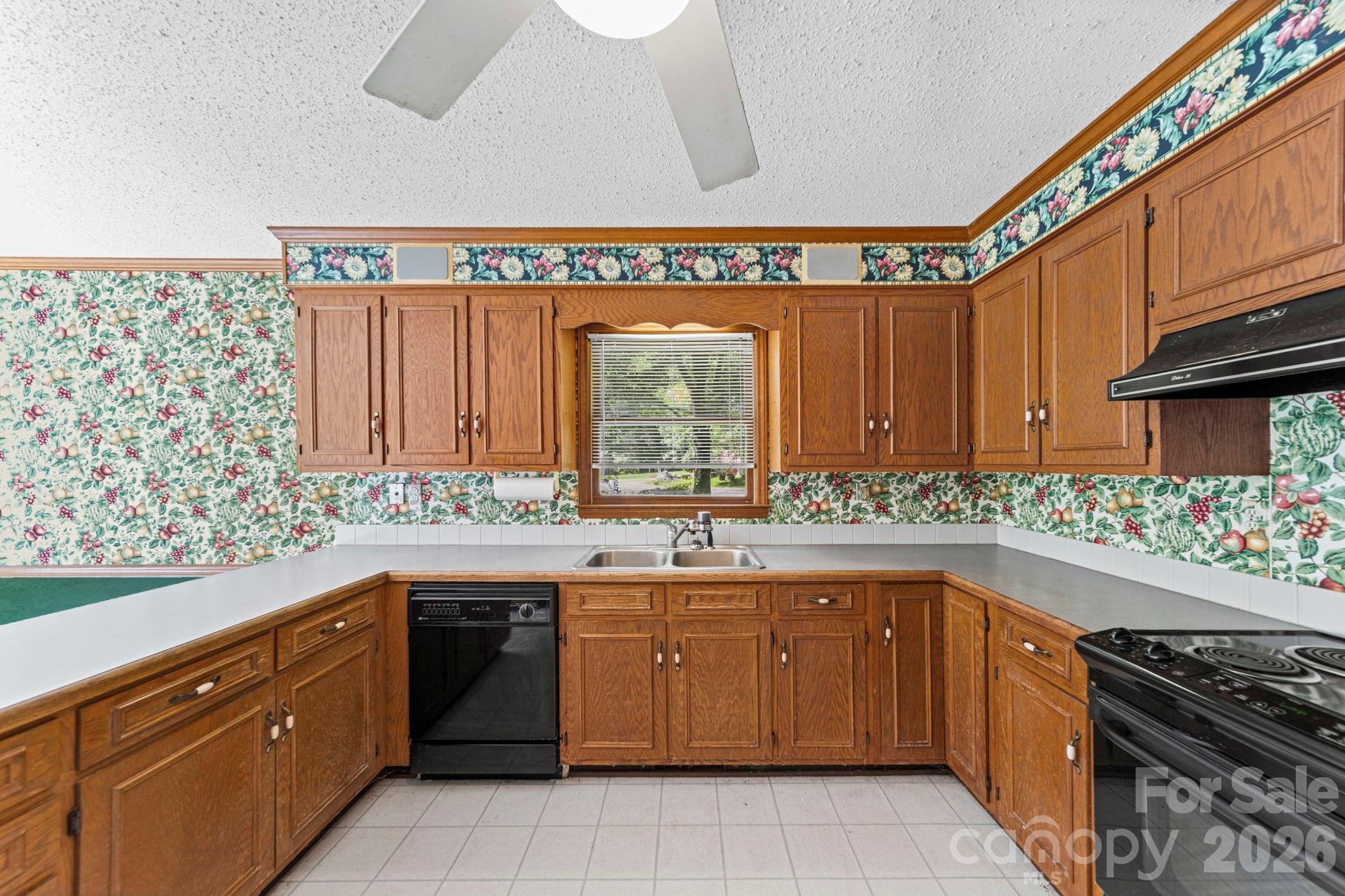 14424 E Rocky River Road — Davidson