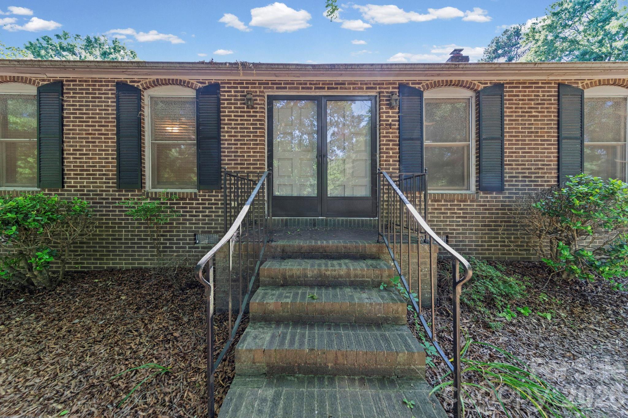 14424 E Rocky River Road — Davidson
