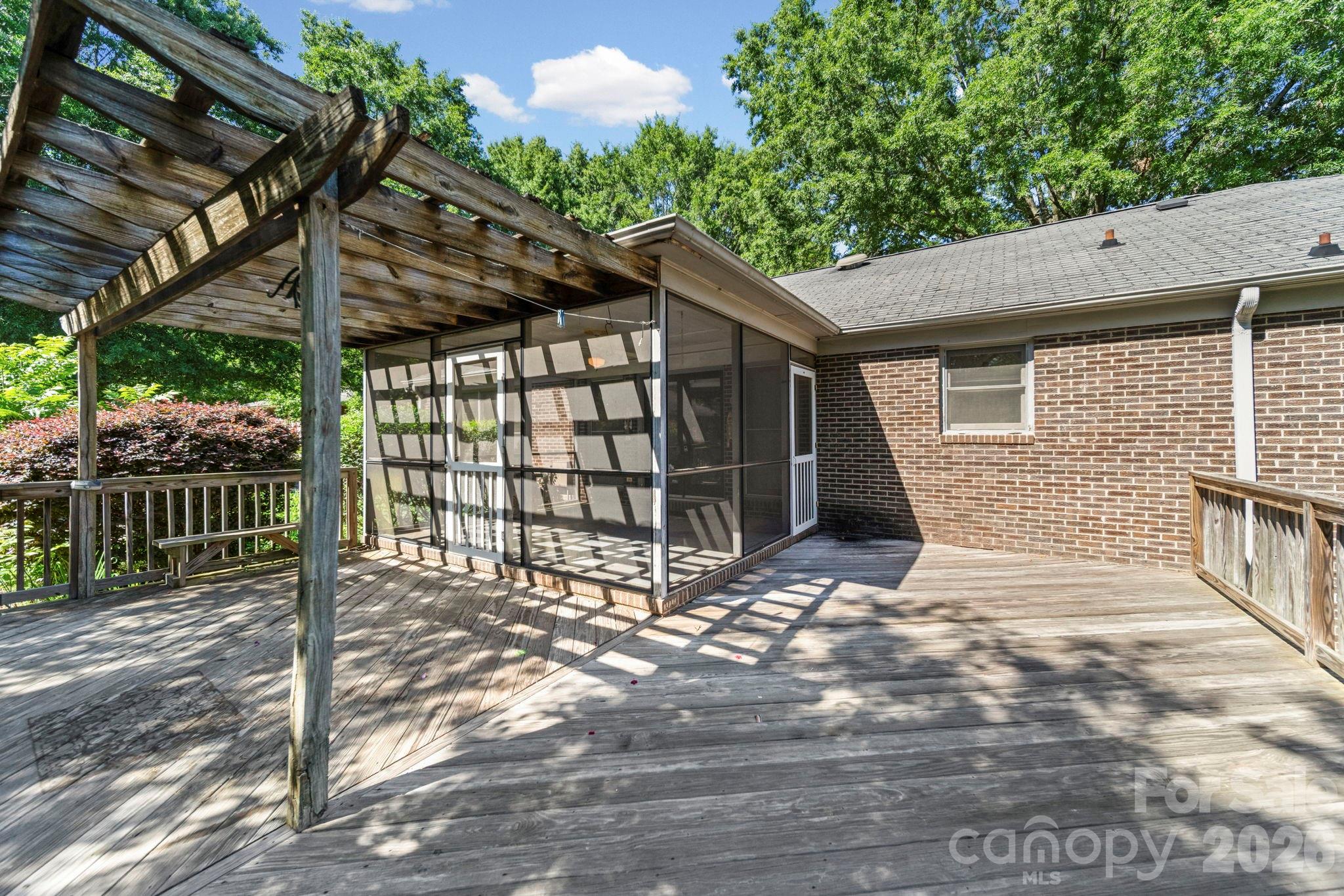 14424 E Rocky River Road — Davidson
