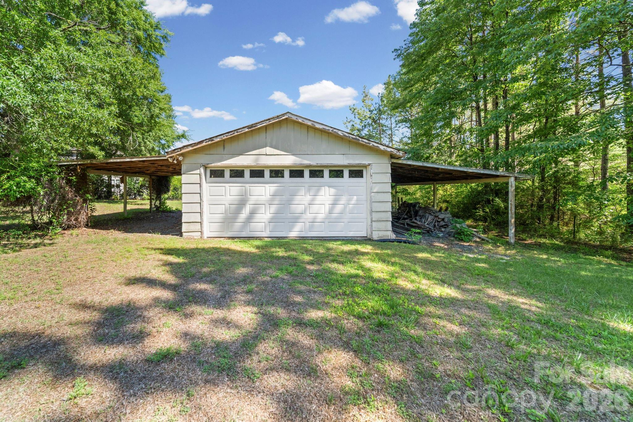 14424 E Rocky River Road — Davidson