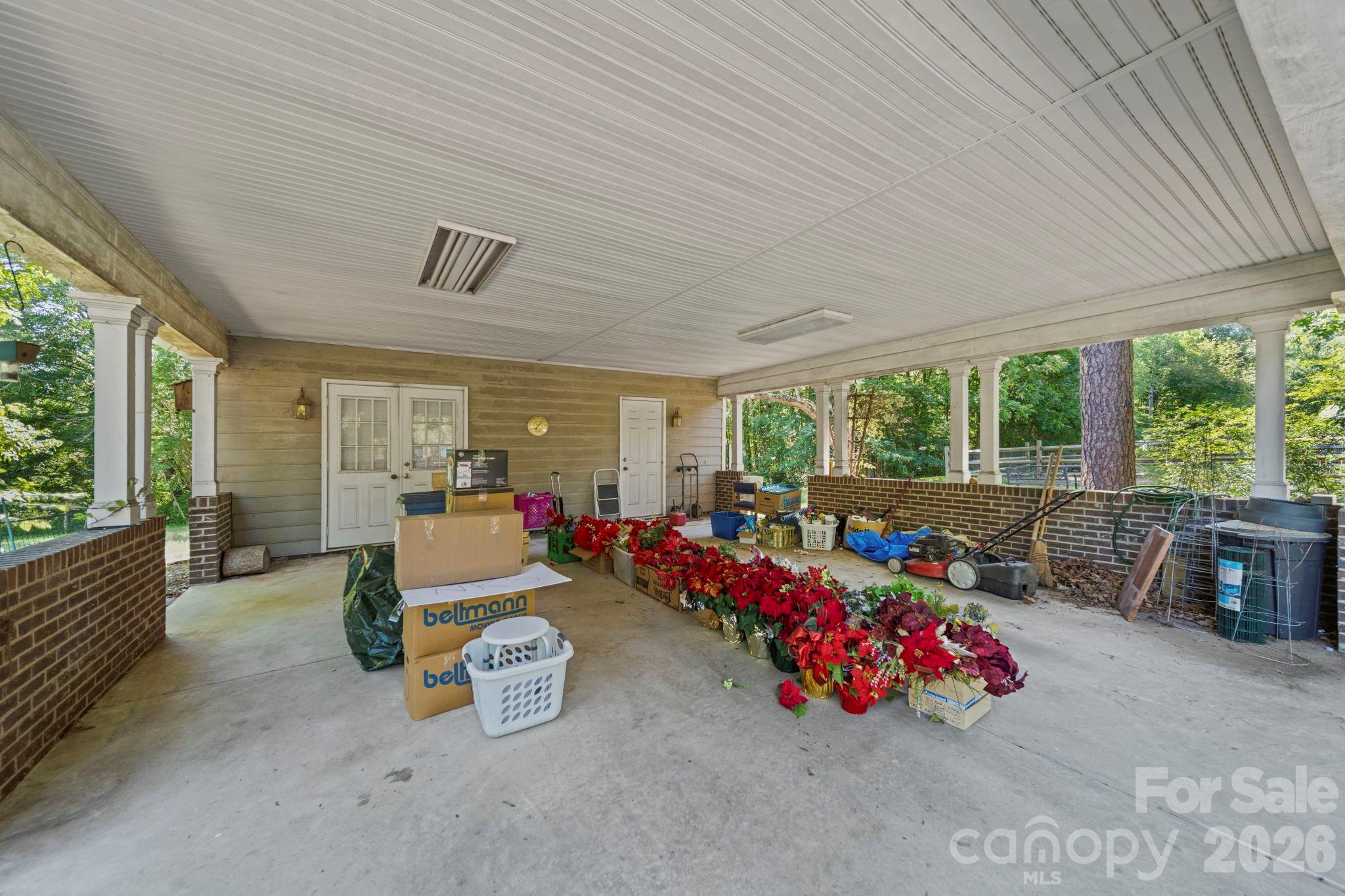 14424 E Rocky River Road — Davidson