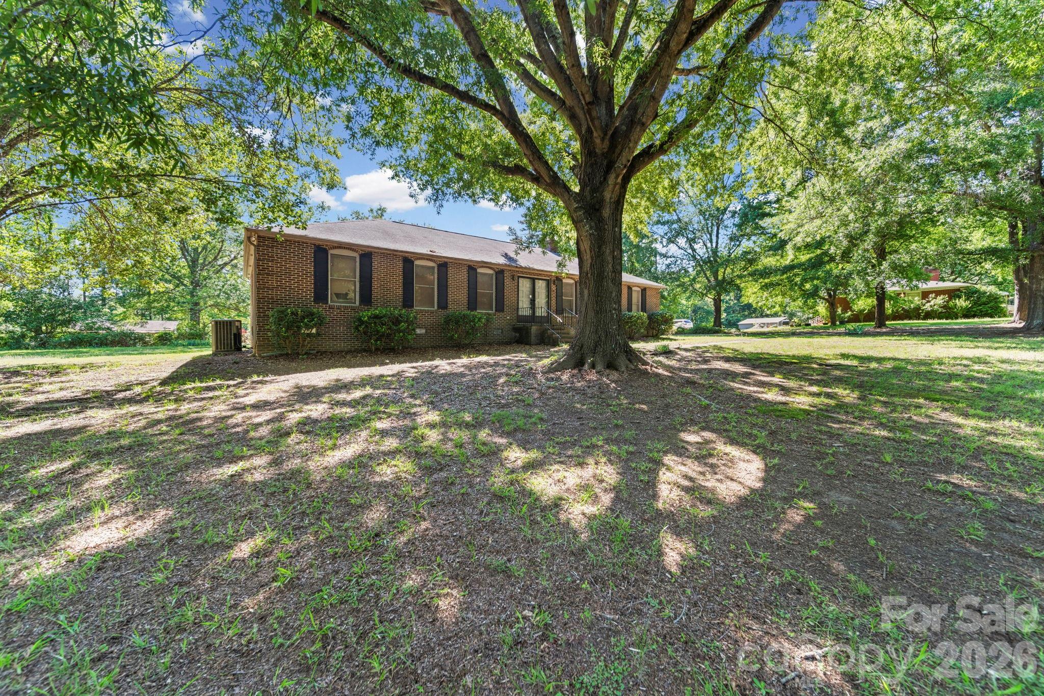 14424 E Rocky River Road — Davidson