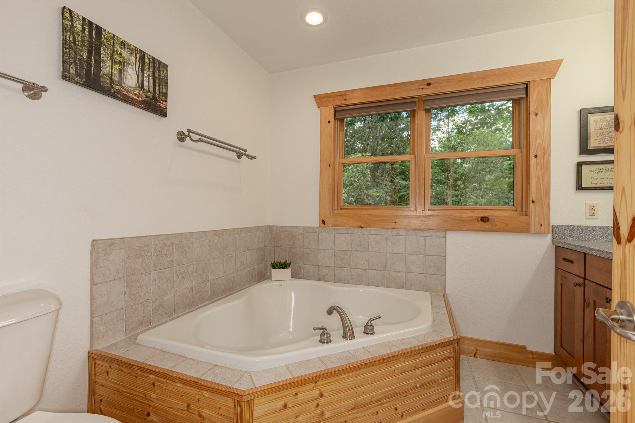 68 Woodgate Trail #93 — Nebo