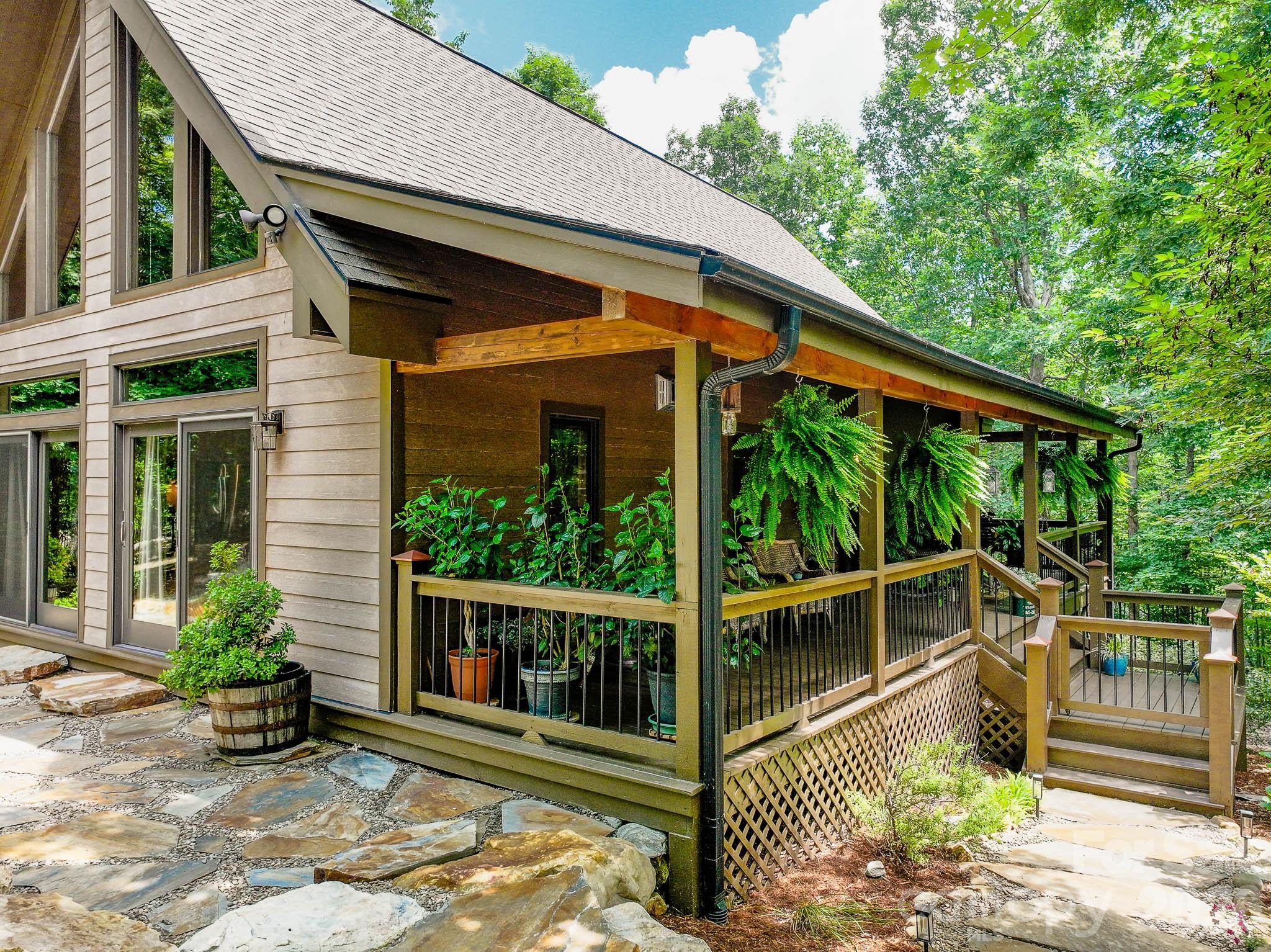 68 Woodgate Trail #93 — Nebo