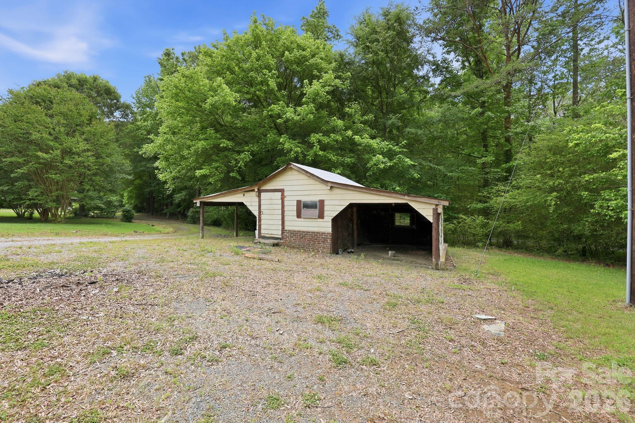 517 & 513 Cox Road — Salisbury