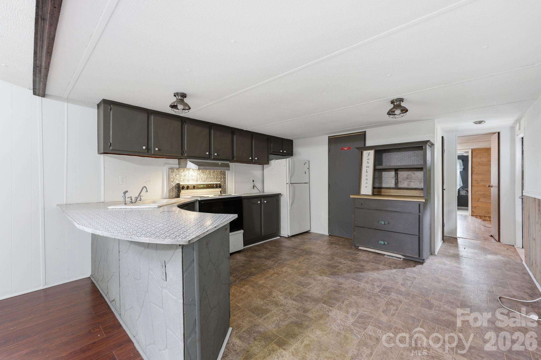 517 & 513 Cox Road — Salisbury