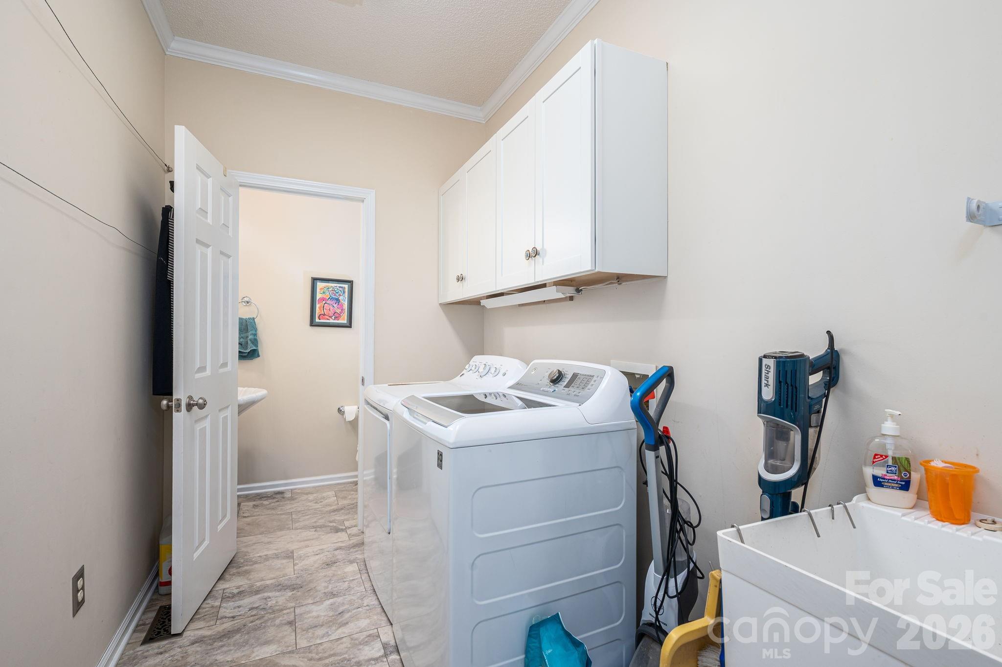 170 Windsor Drive — Taylorsville