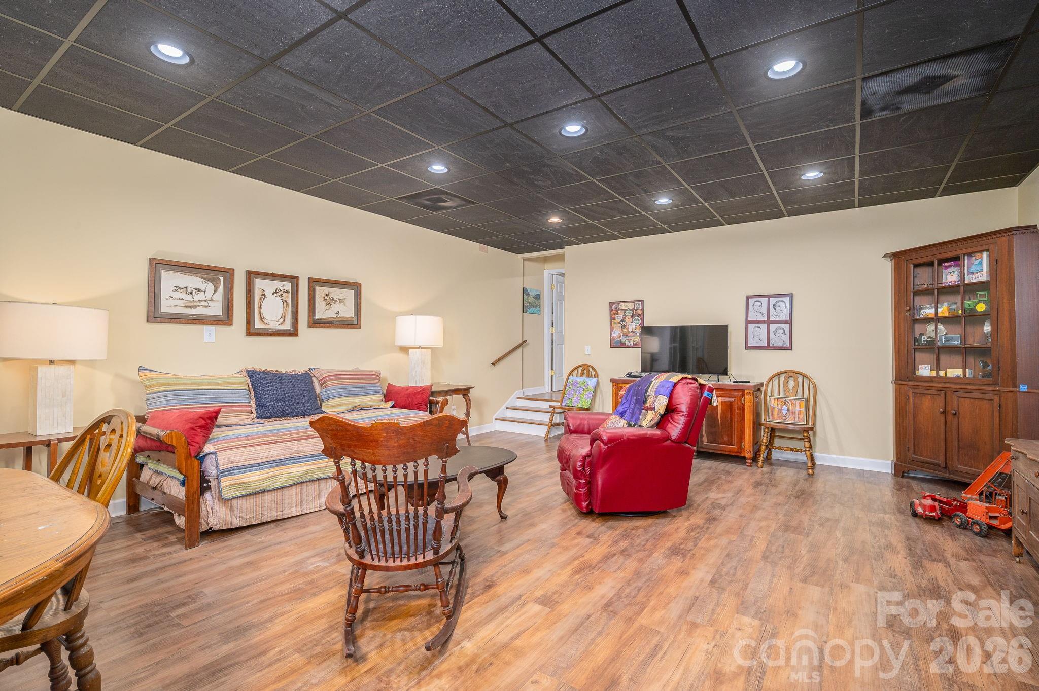 170 Windsor Drive — Taylorsville