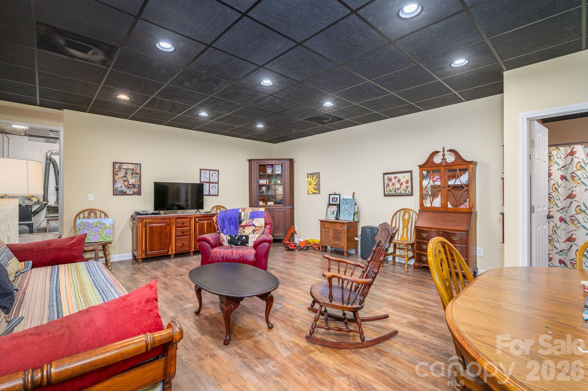 170 Windsor Drive — Taylorsville