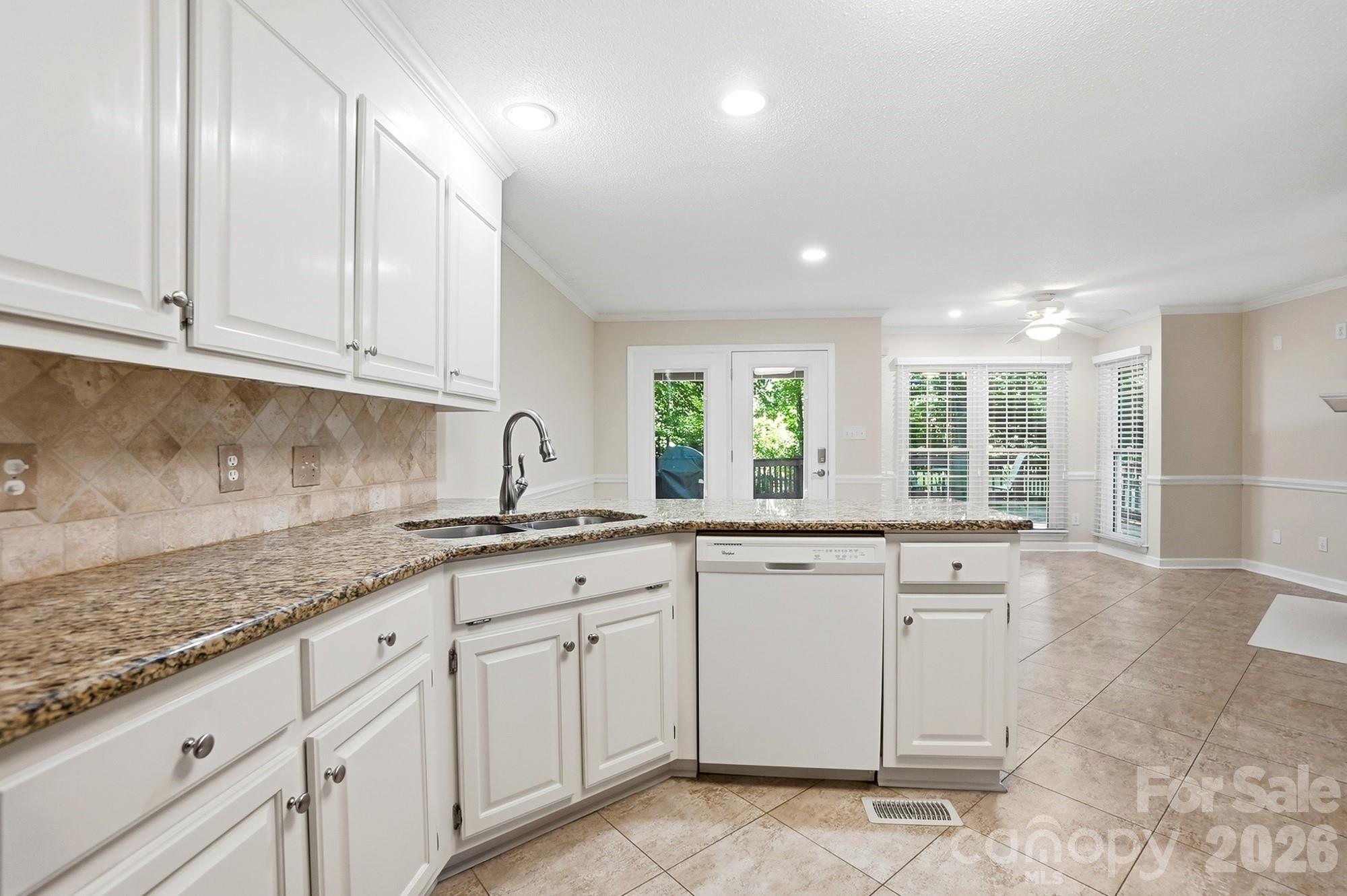 1506 Village Court — Gastonia