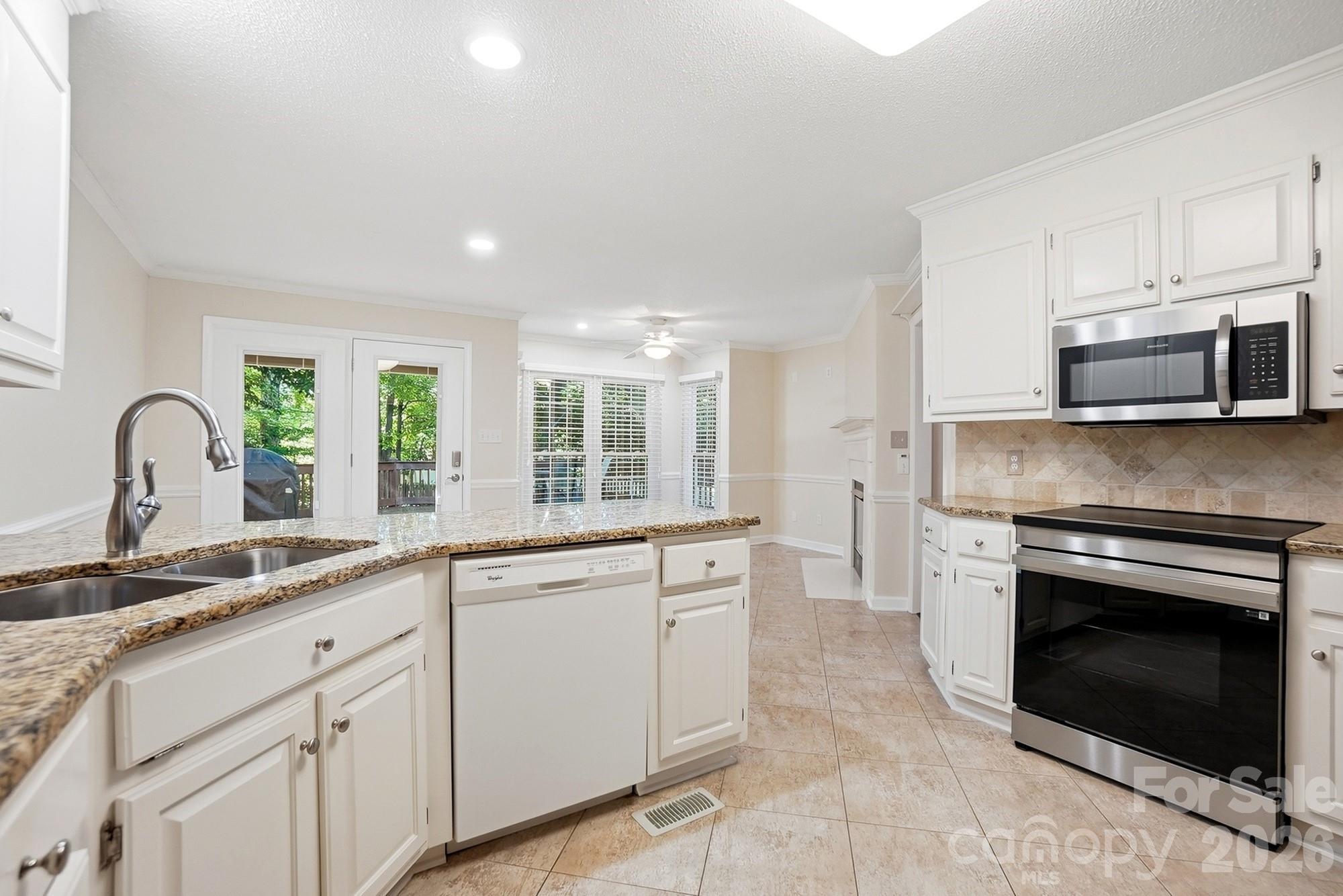 1506 Village Court — Gastonia