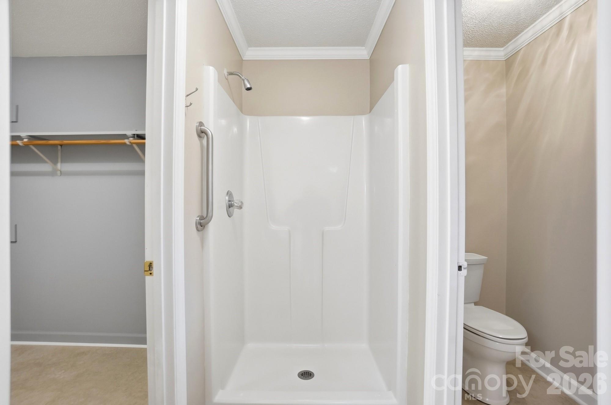 1506 Village Court — Gastonia