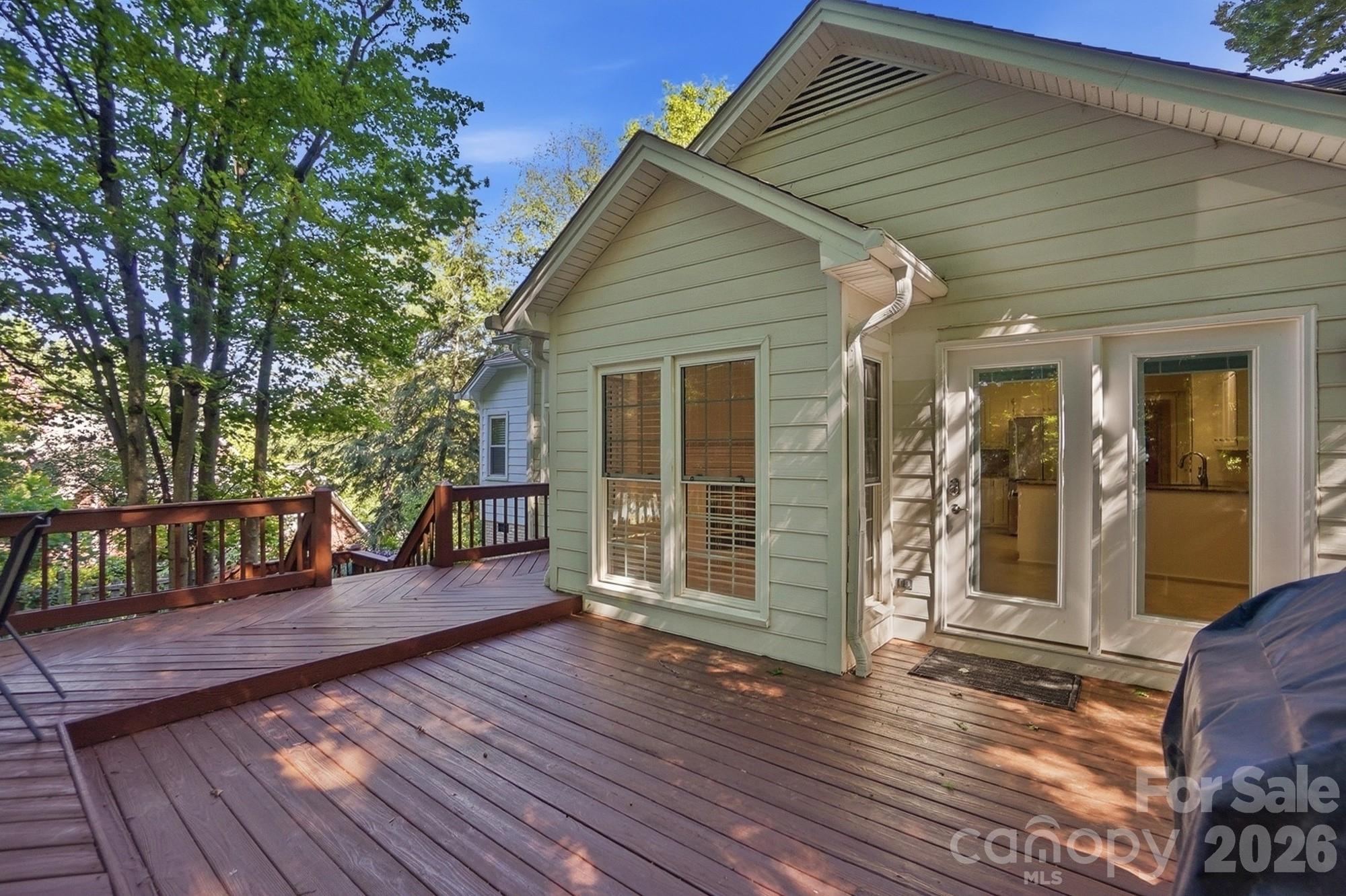 1506 Village Court — Gastonia