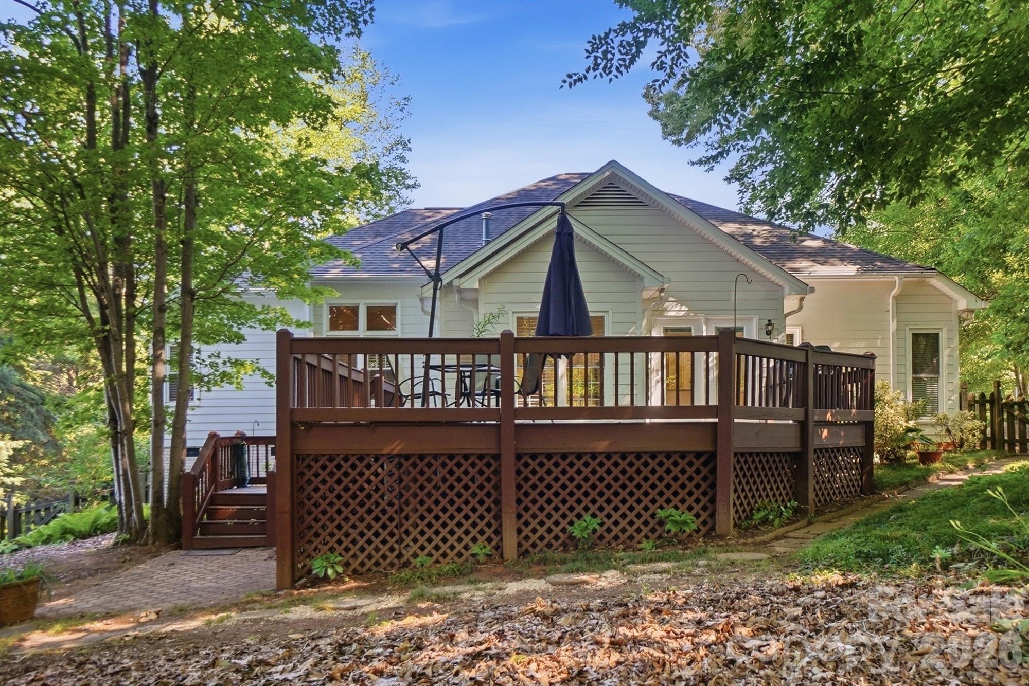 1506 Village Court — Gastonia