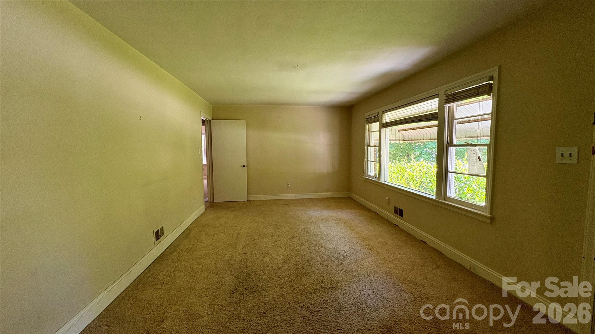150 31st Avenue NW — Hickory