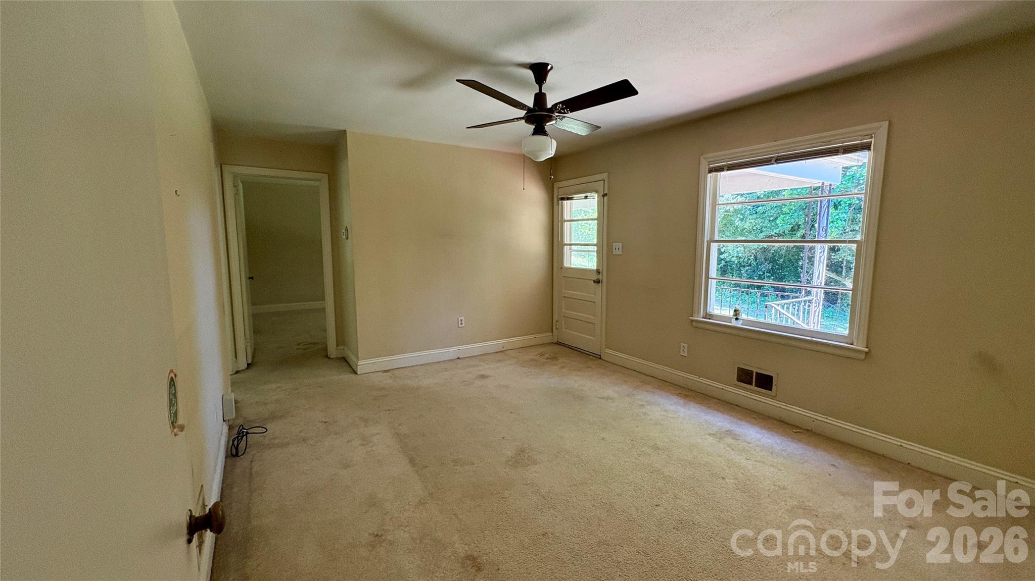 150 31st Avenue NW — Hickory