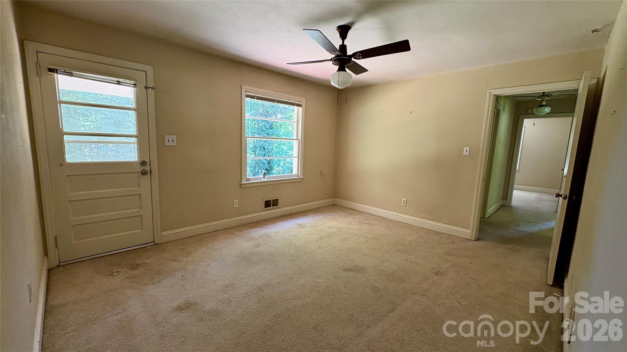150 31st Avenue NW — Hickory