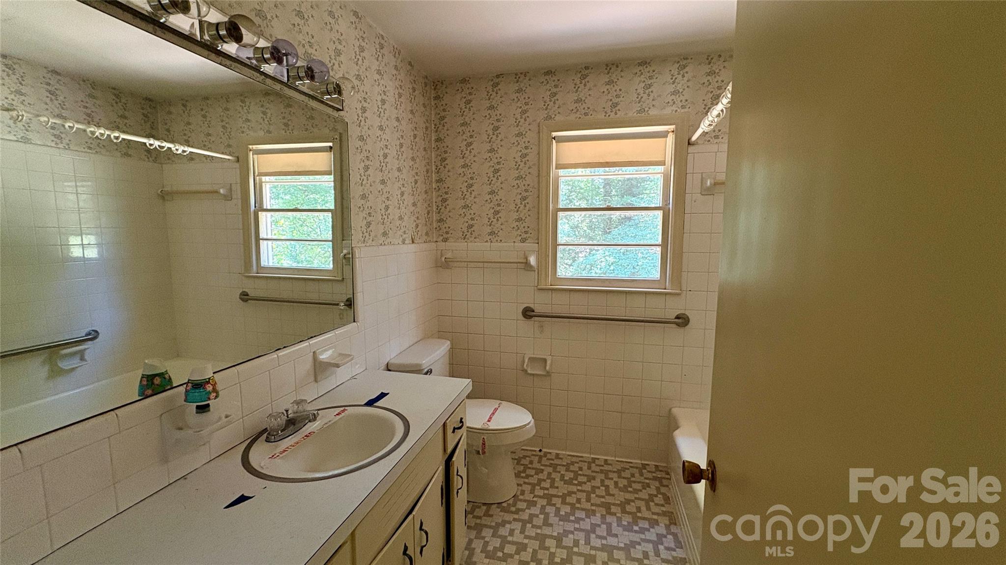 150 31st Avenue NW — Hickory