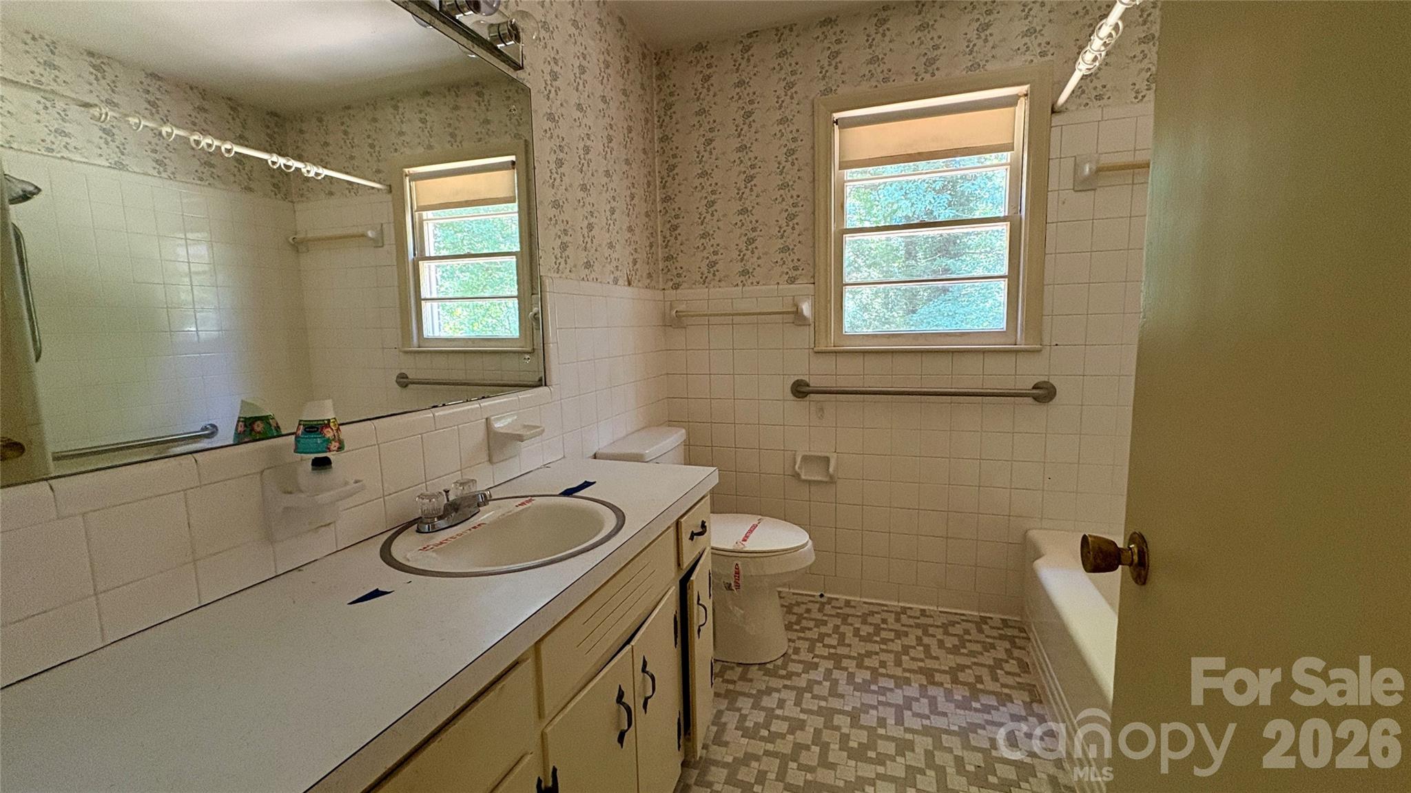 150 31st Avenue NW — Hickory