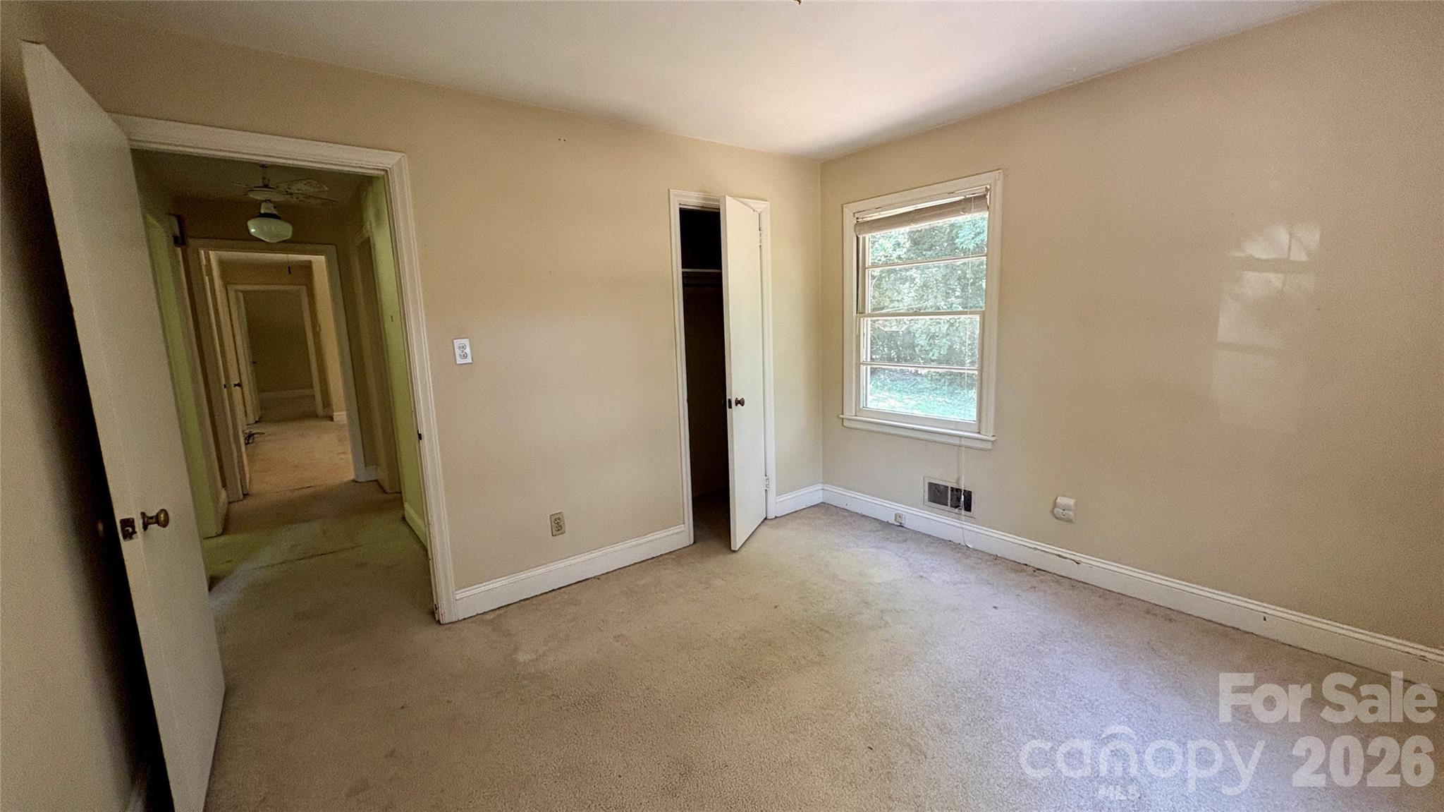 150 31st Avenue NW — Hickory