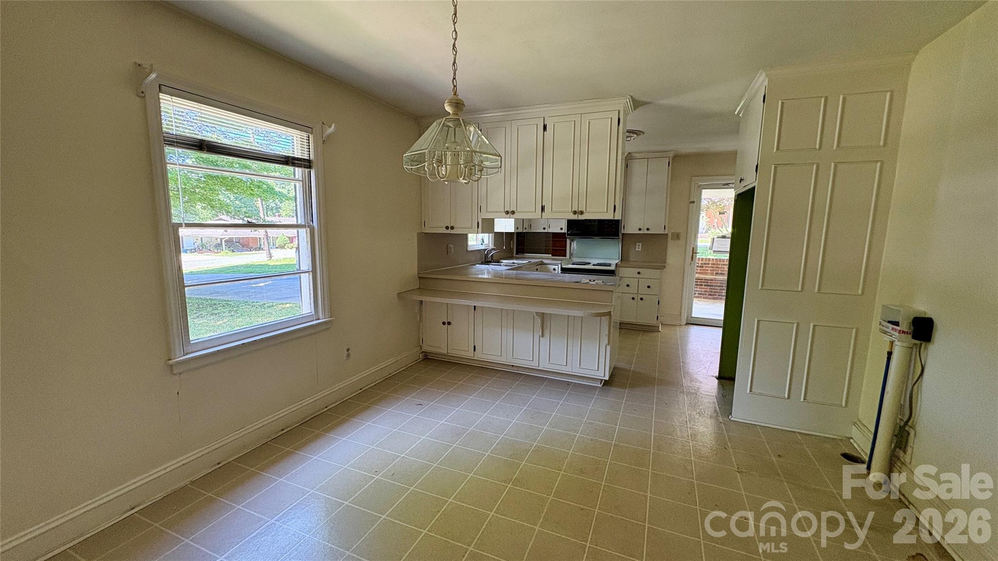 150 31st Avenue NW — Hickory