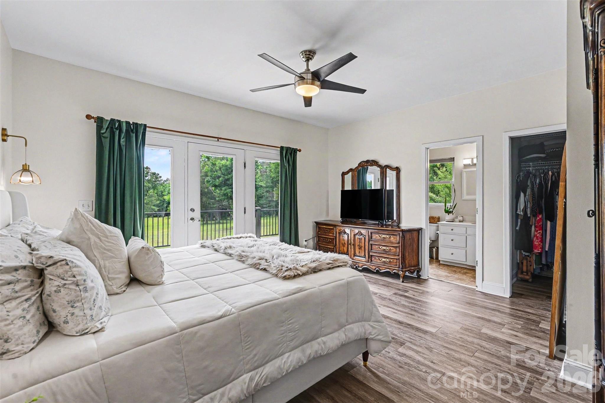 1380 Saddle Drive — York