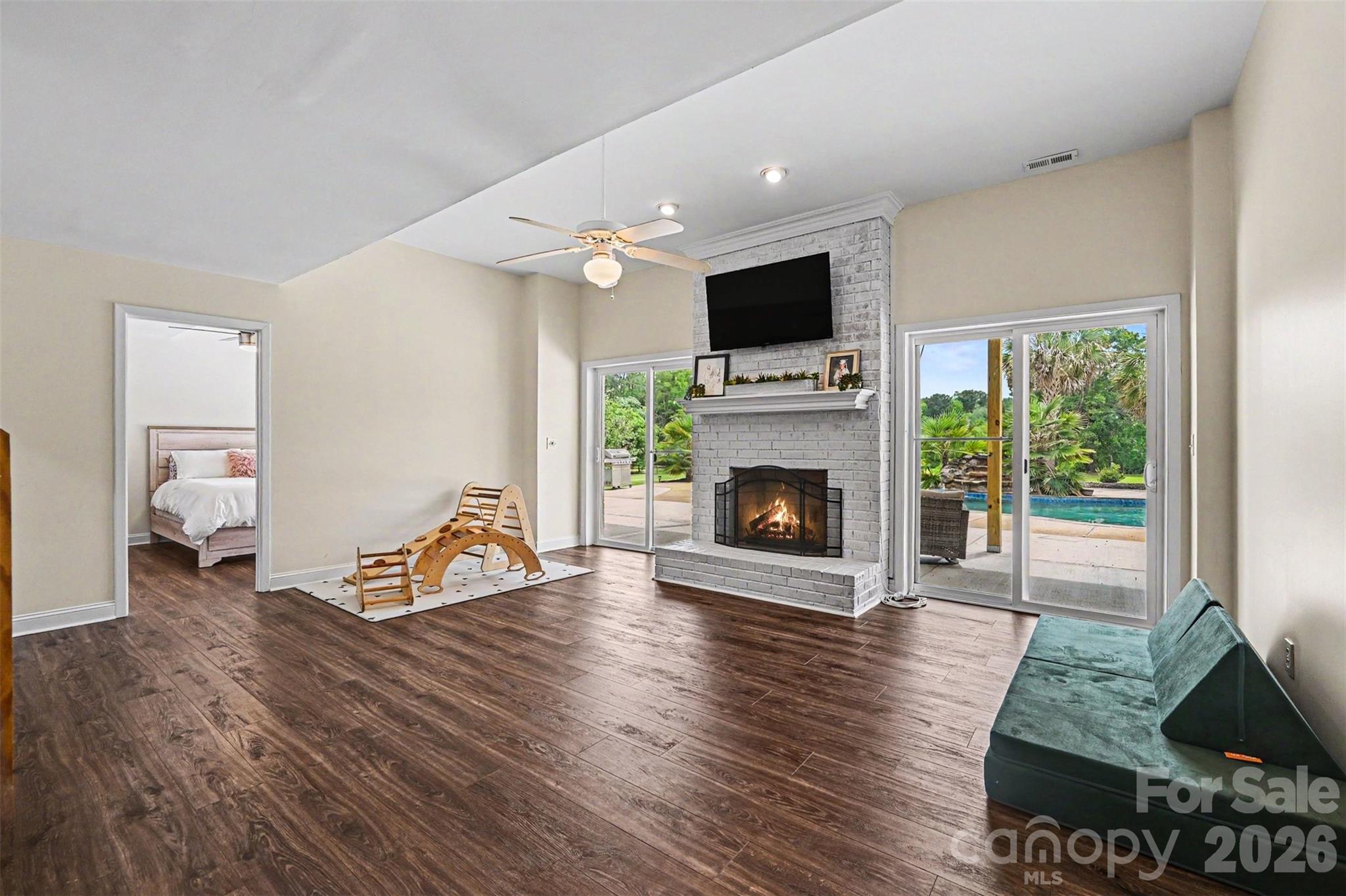 1380 Saddle Drive — York